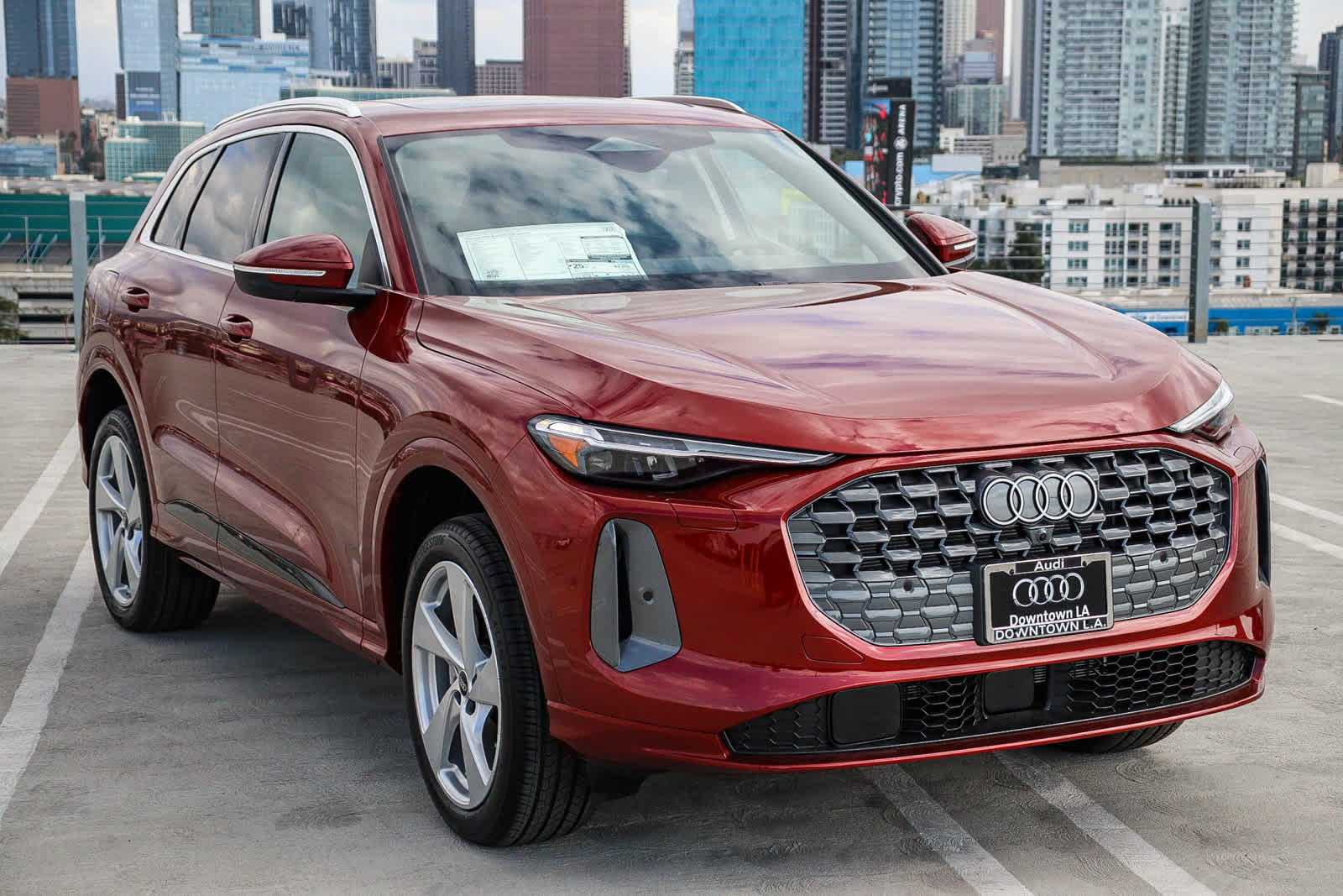 Thumbnail: 2025 Audi Q5 - 3