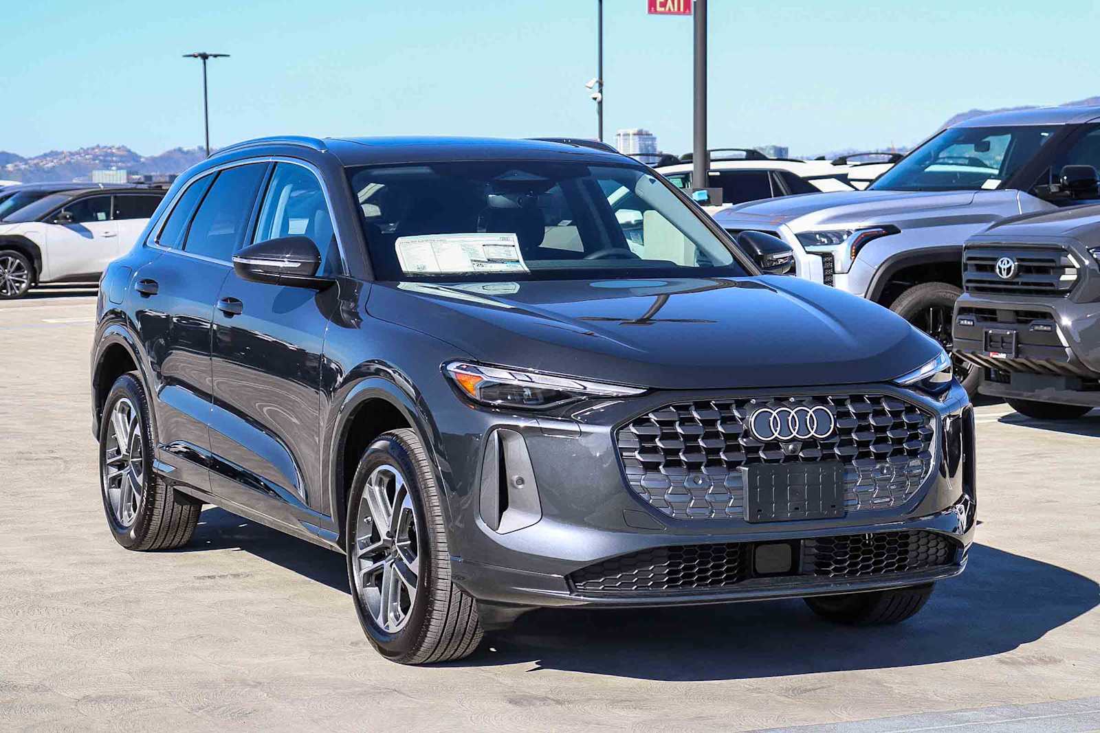 Thumbnail: 2025 Audi Q5 - 3