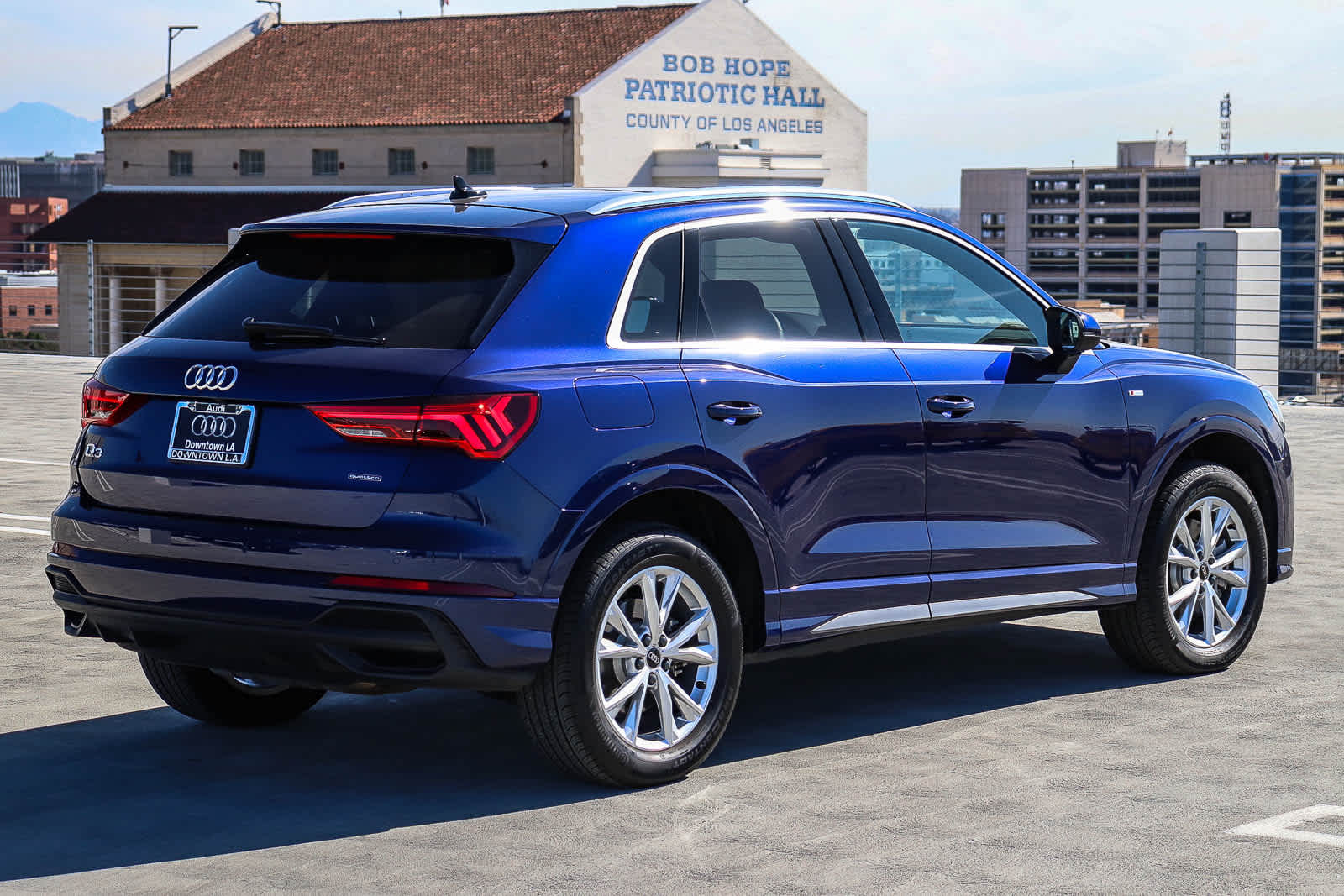 Thumbnail: 2025 Audi Q3 - 4