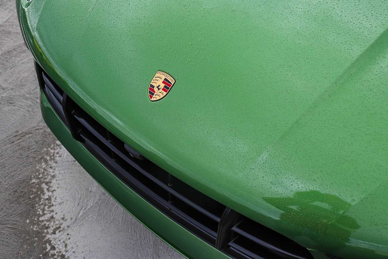 Thumbnail: 2021 Porsche Macan - 8