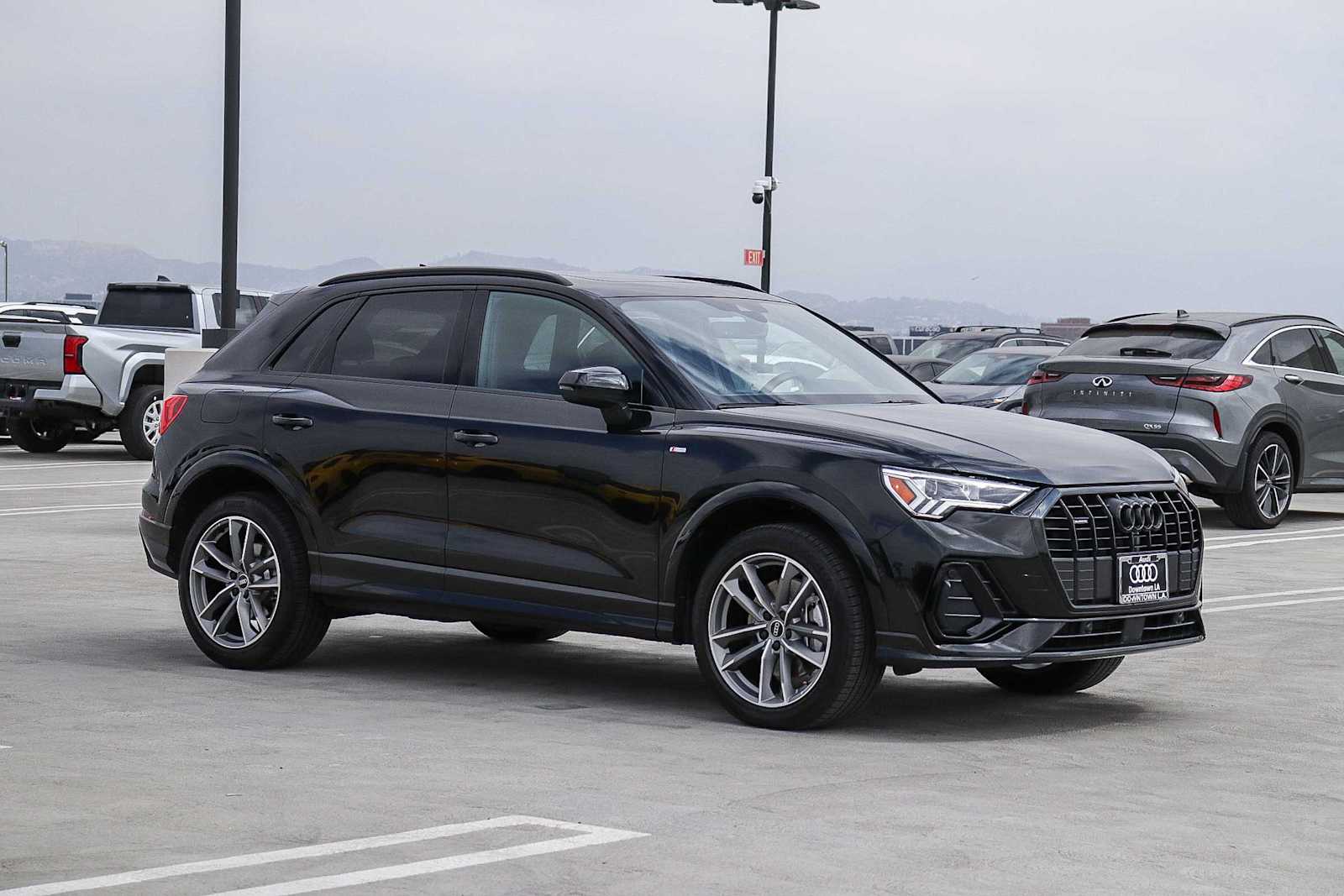 Thumbnail: 2025 Audi Q3 - 3