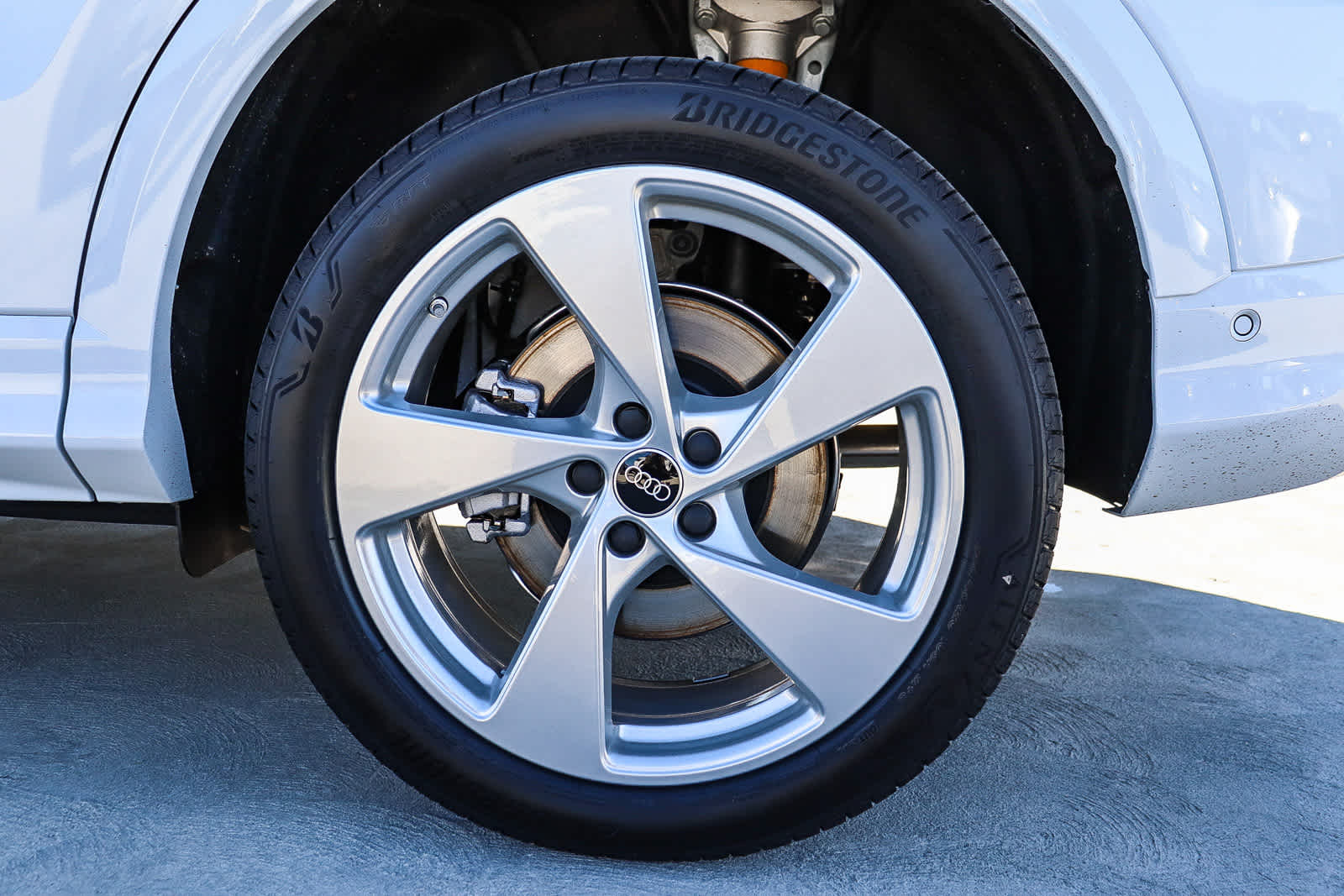 Thumbnail: 2025 Audi Q5 - 13