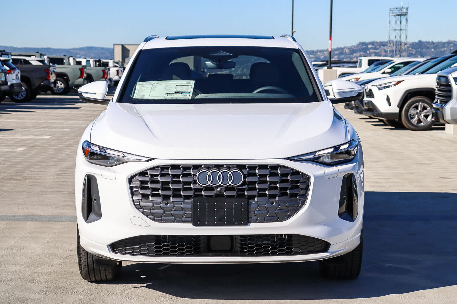 Thumbnail: 2025 Audi Q5 - 2