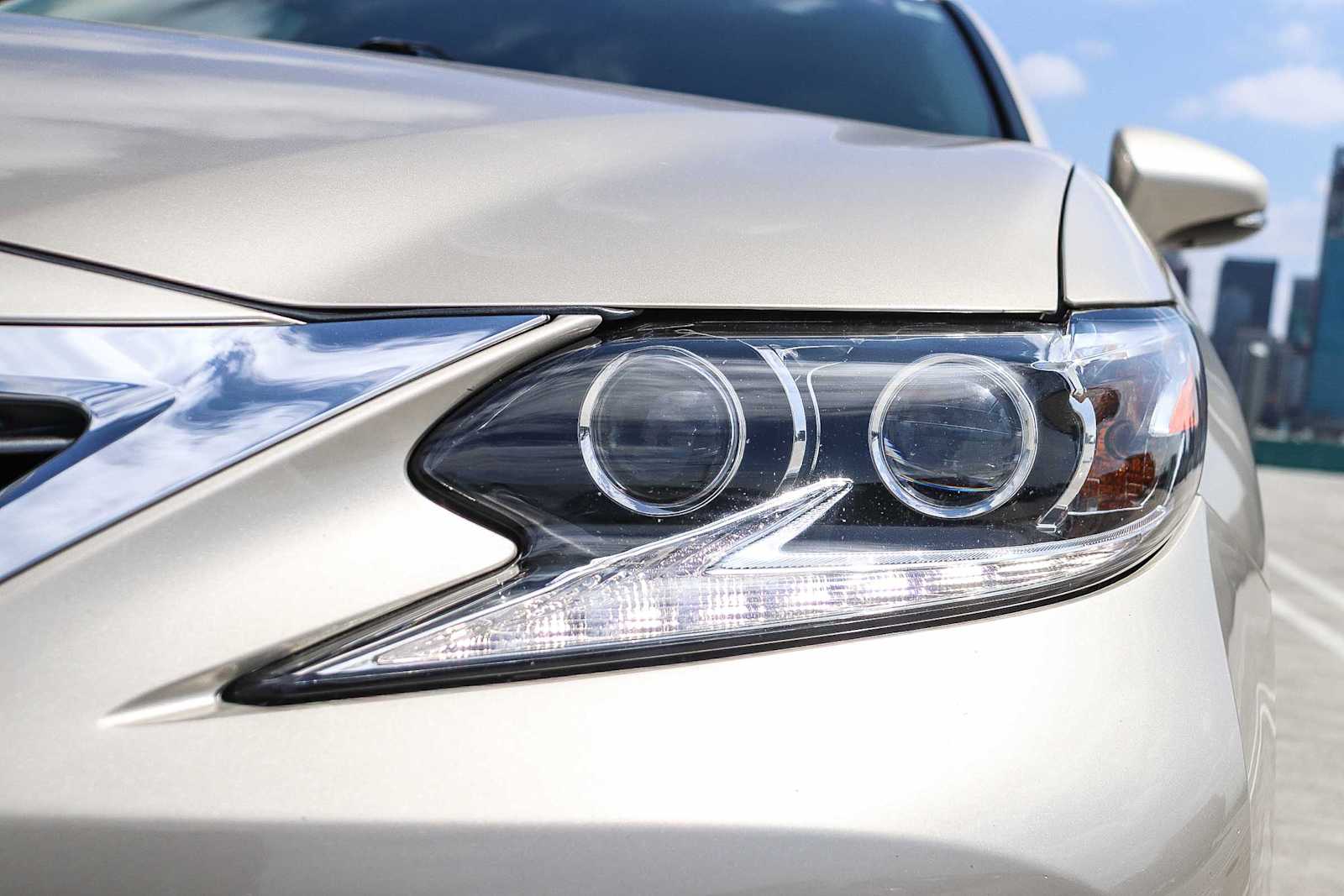 Thumbnail: 2016 Lexus ES - 7