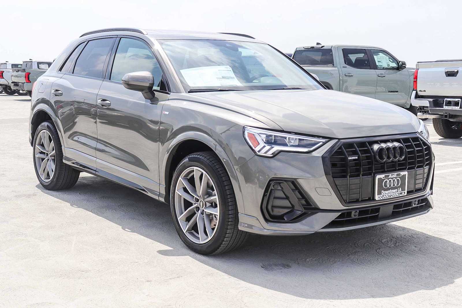 Thumbnail: 2025 Audi Q3 - 3