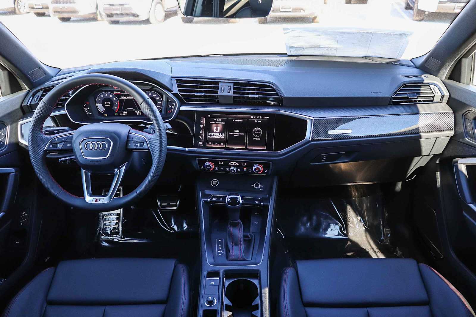 Thumbnail: 2025 Audi Q3 - 16