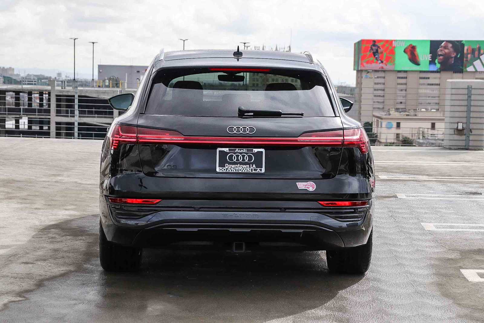 Thumbnail: 2024 Audi Q8 e-tron - 5