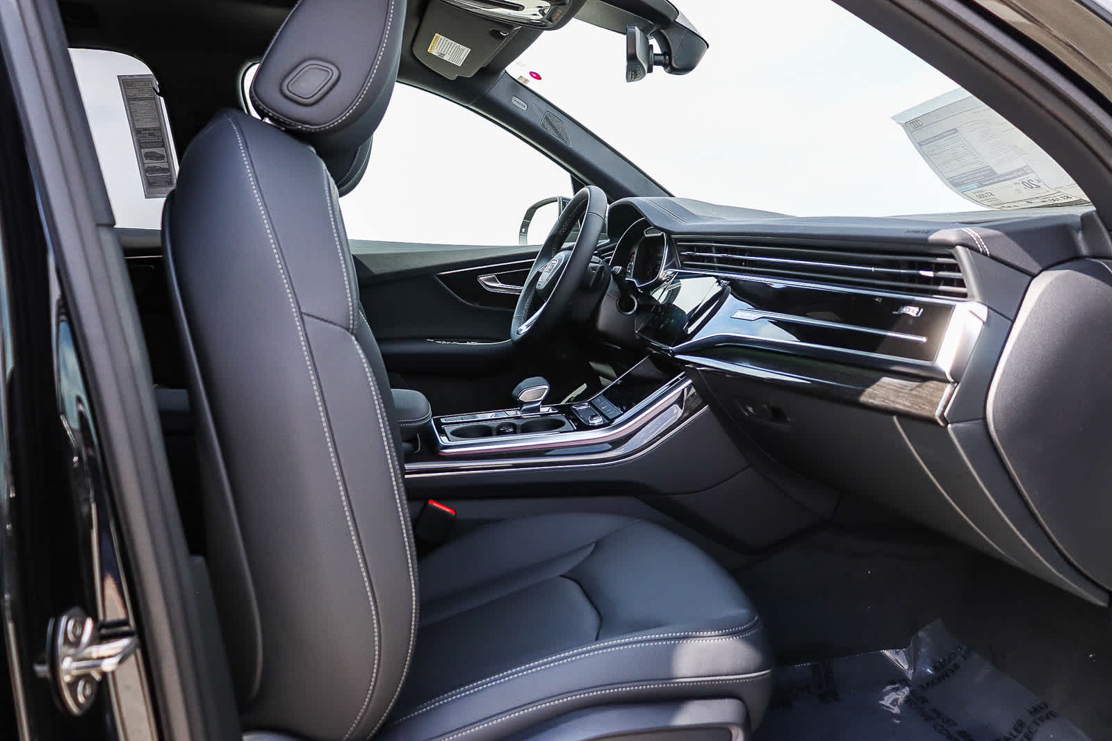 Thumbnail: 2026 Audi Q7 - 23