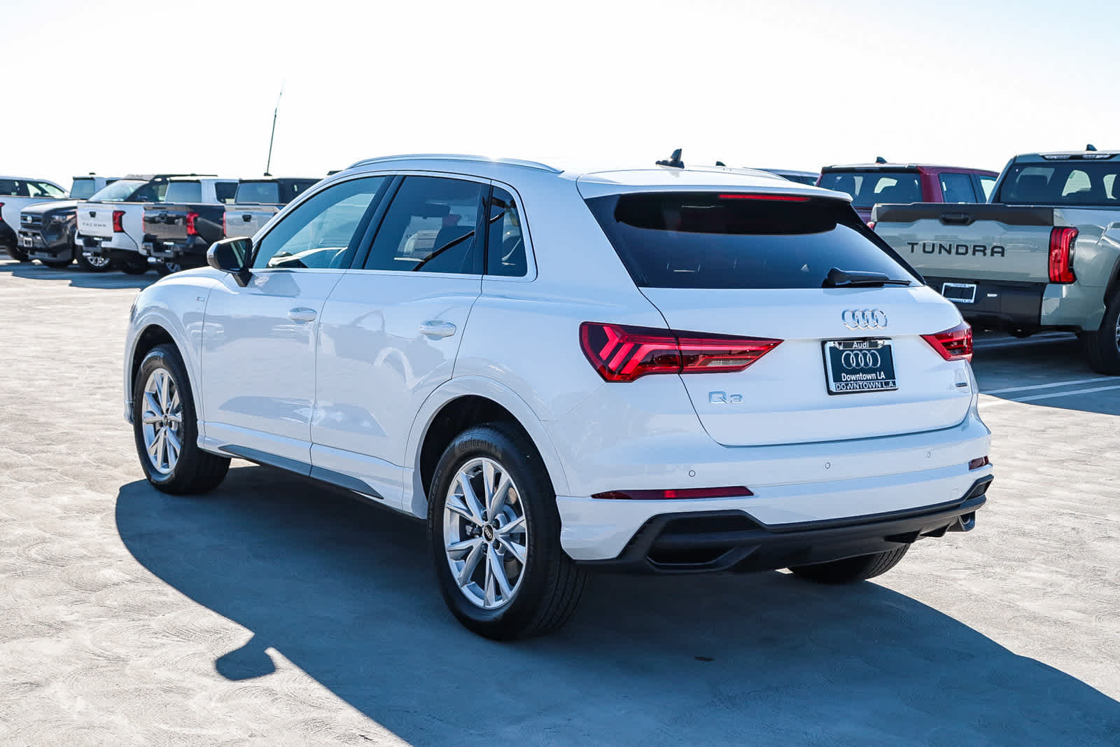 Thumbnail: 2025 Audi Q3 - 9