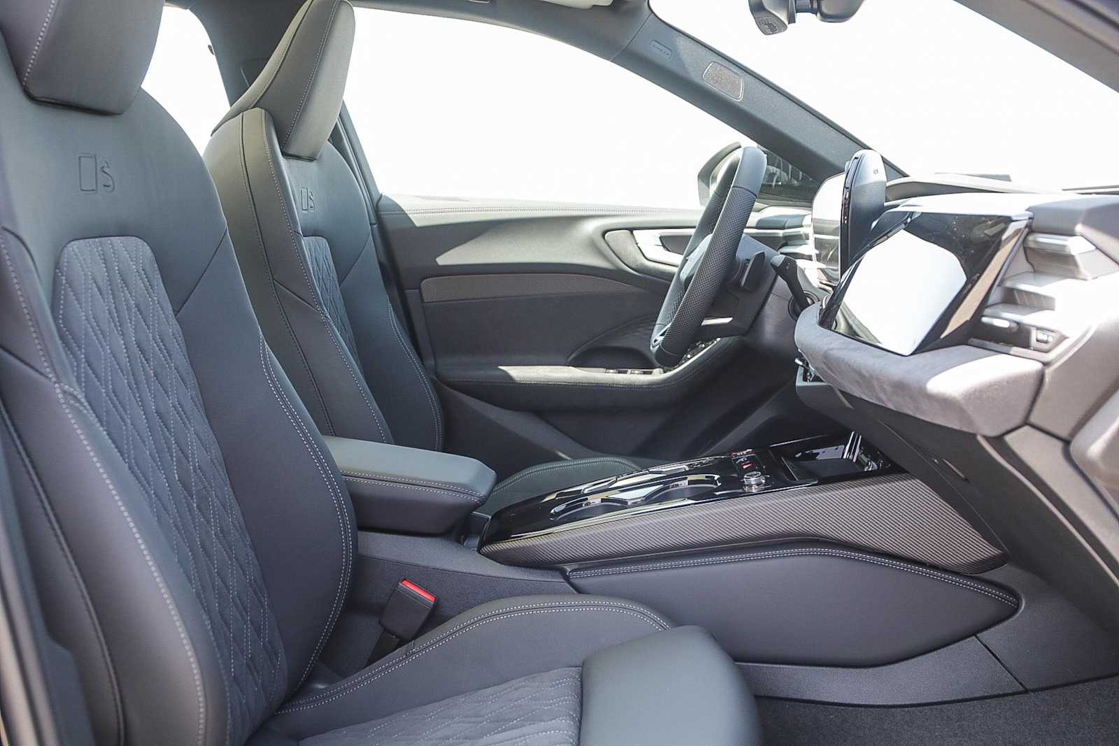 Thumbnail: 2025 Audi S5 - 16