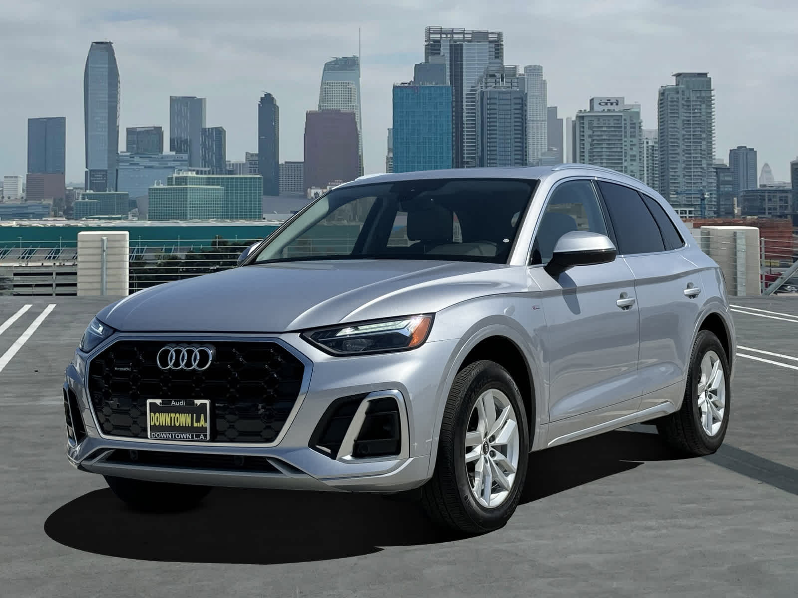 2022 Audi Q5 e Premium -
                Los Angeles, CA