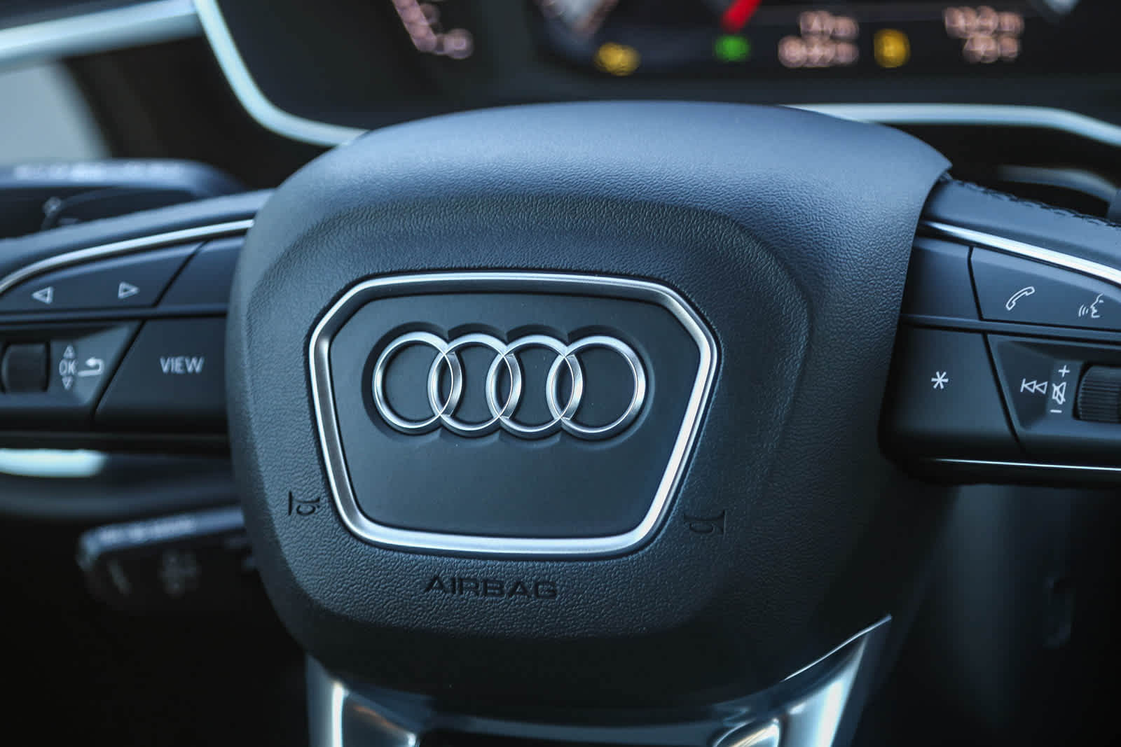 Thumbnail: 2025 Audi Q3 - 23