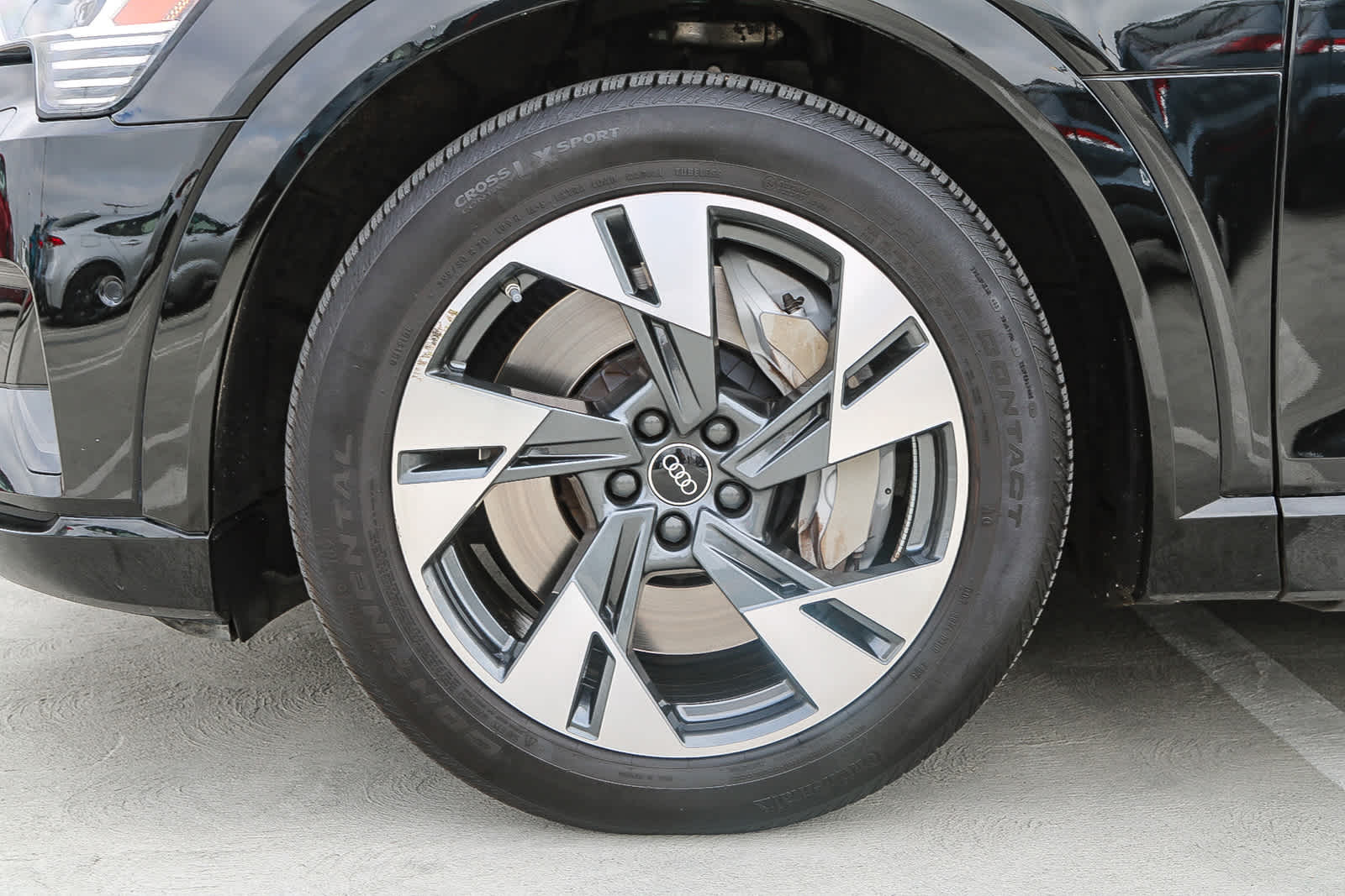 Thumbnail: 2022 Audi e-tron - 11