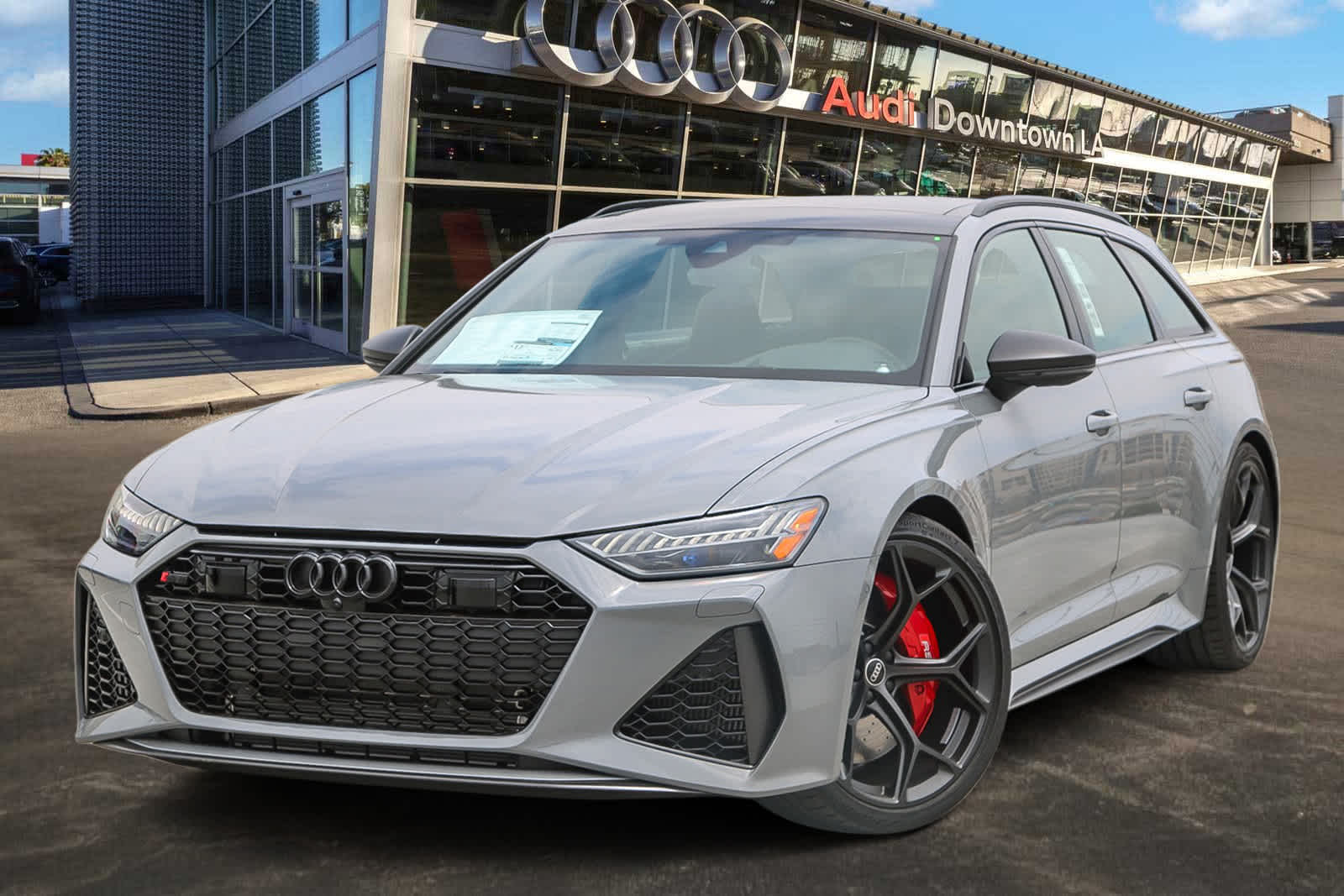 2025 Audi RS 6 performance -
                  Los Angeles, CA