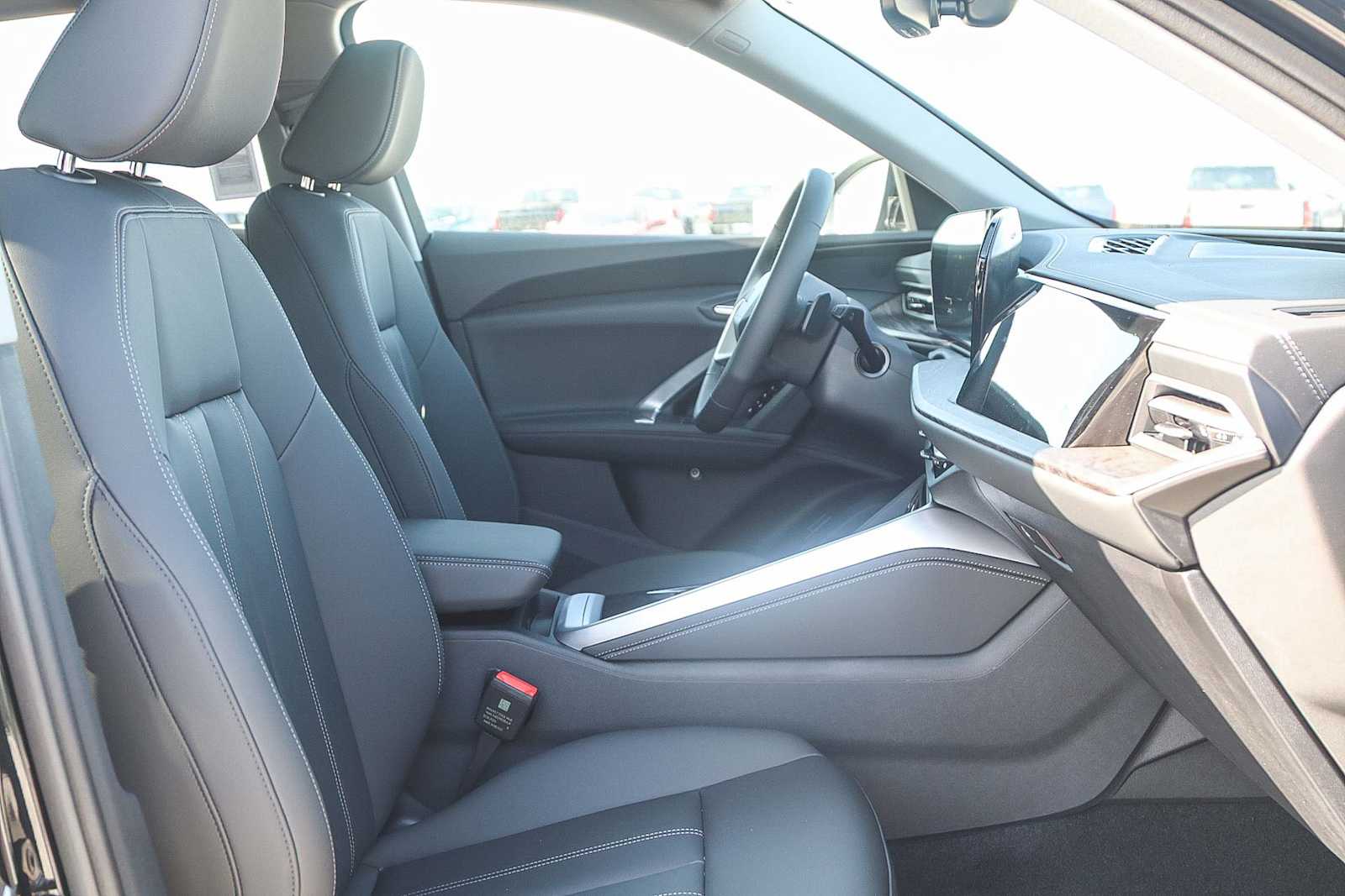 Thumbnail: 2025 Audi Q5 - 16