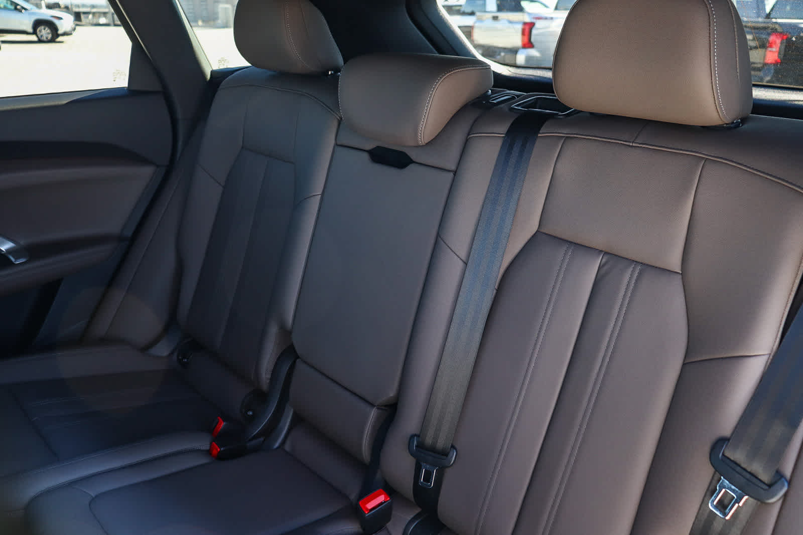 Thumbnail: 2025 Audi Q5 - 22