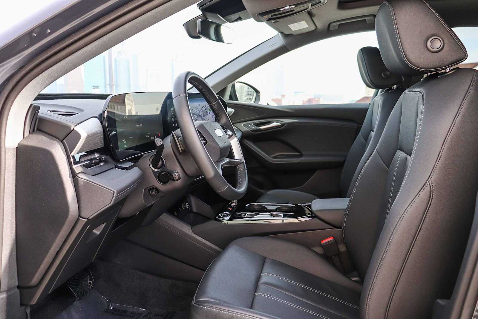 Thumbnail: 2025 Audi Q6 e-tron - 22