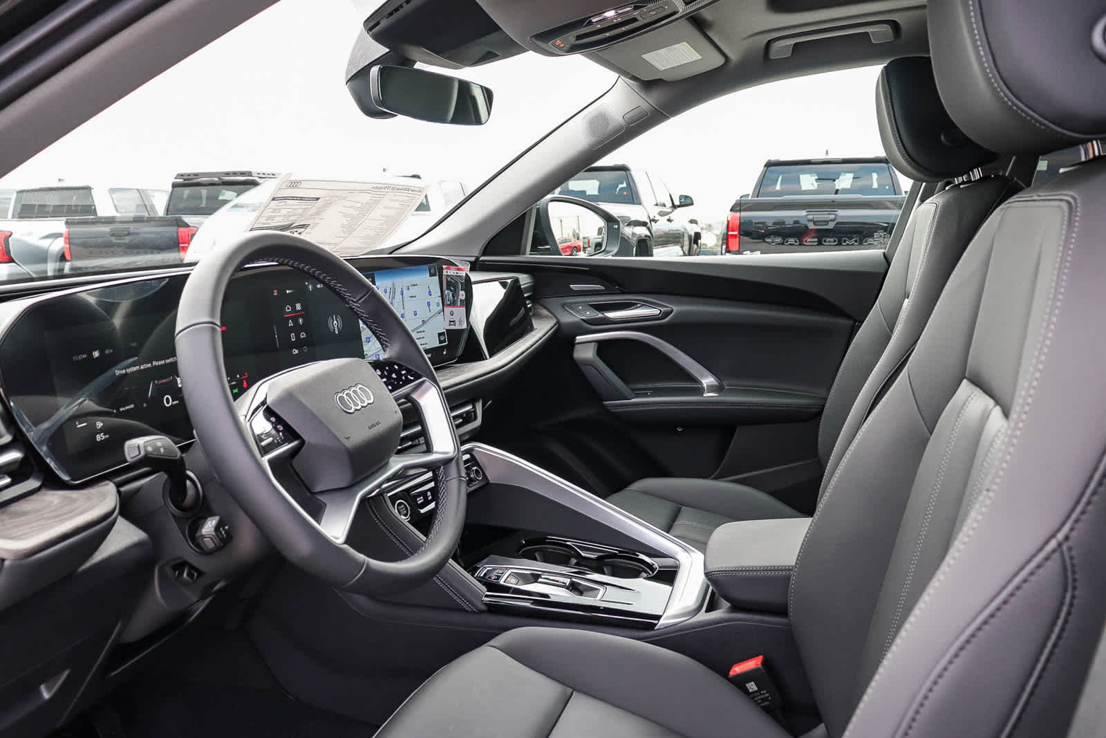 Thumbnail: 2025 Audi Q5 - 22