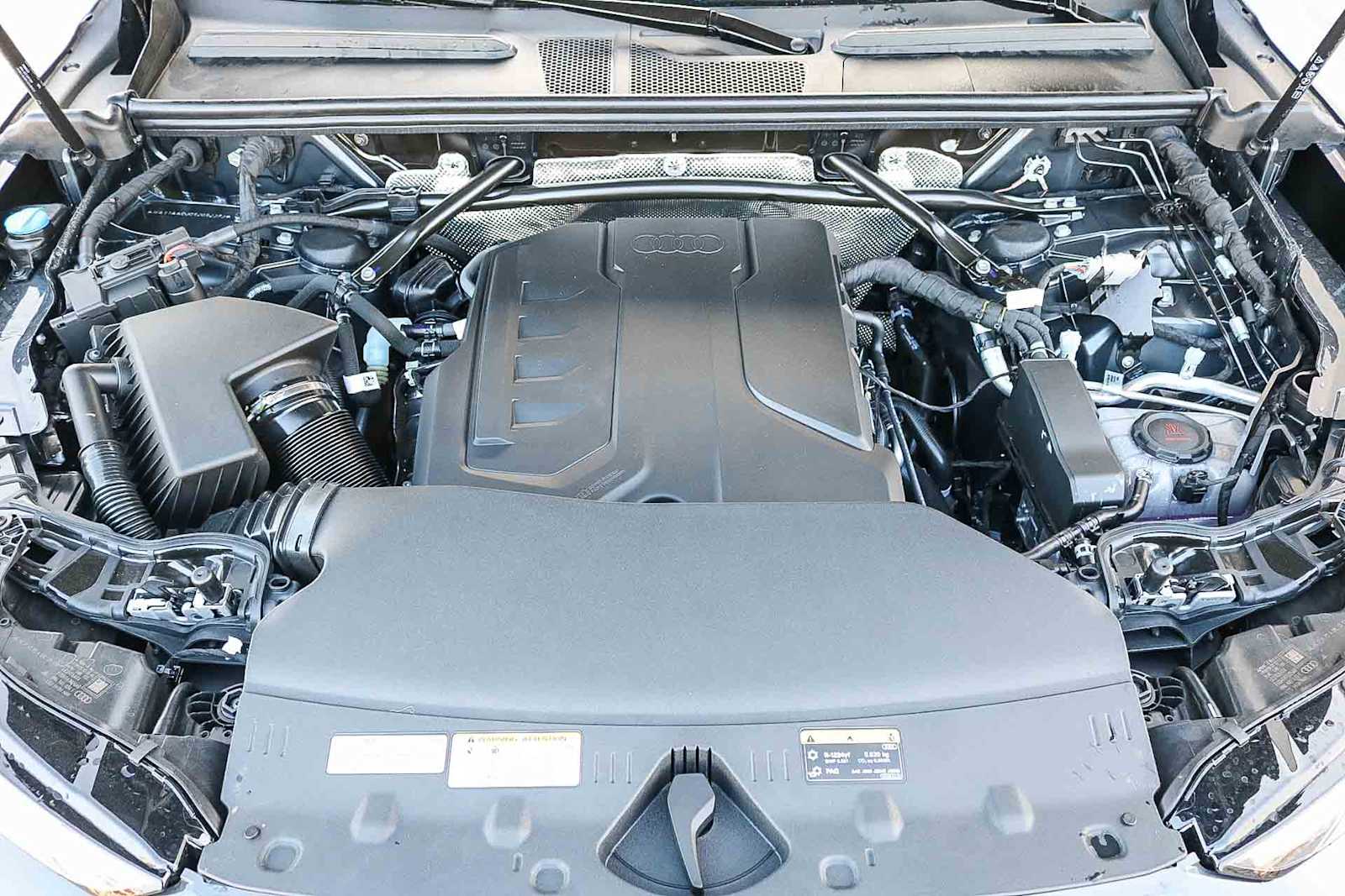 Thumbnail: 2025 Audi Q5 - 37