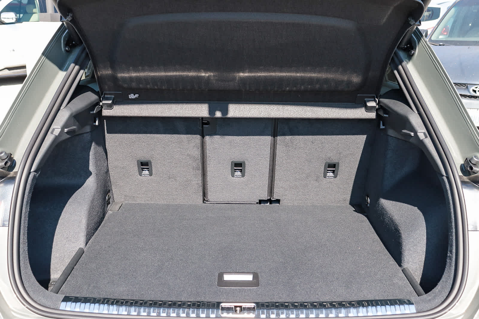 Thumbnail: 2025 Audi Q3 - 38