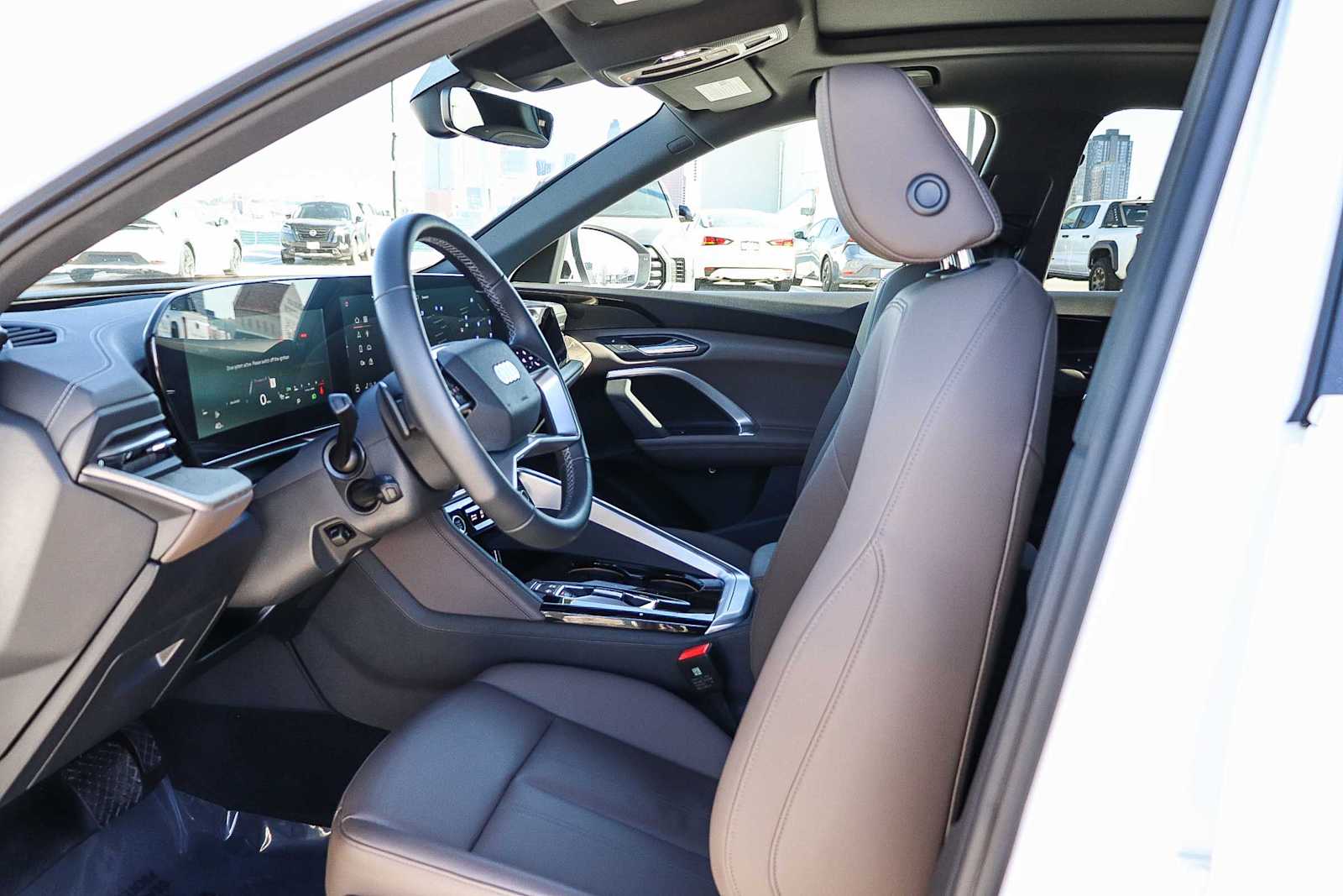 Thumbnail: 2025 Audi Q5 - 22