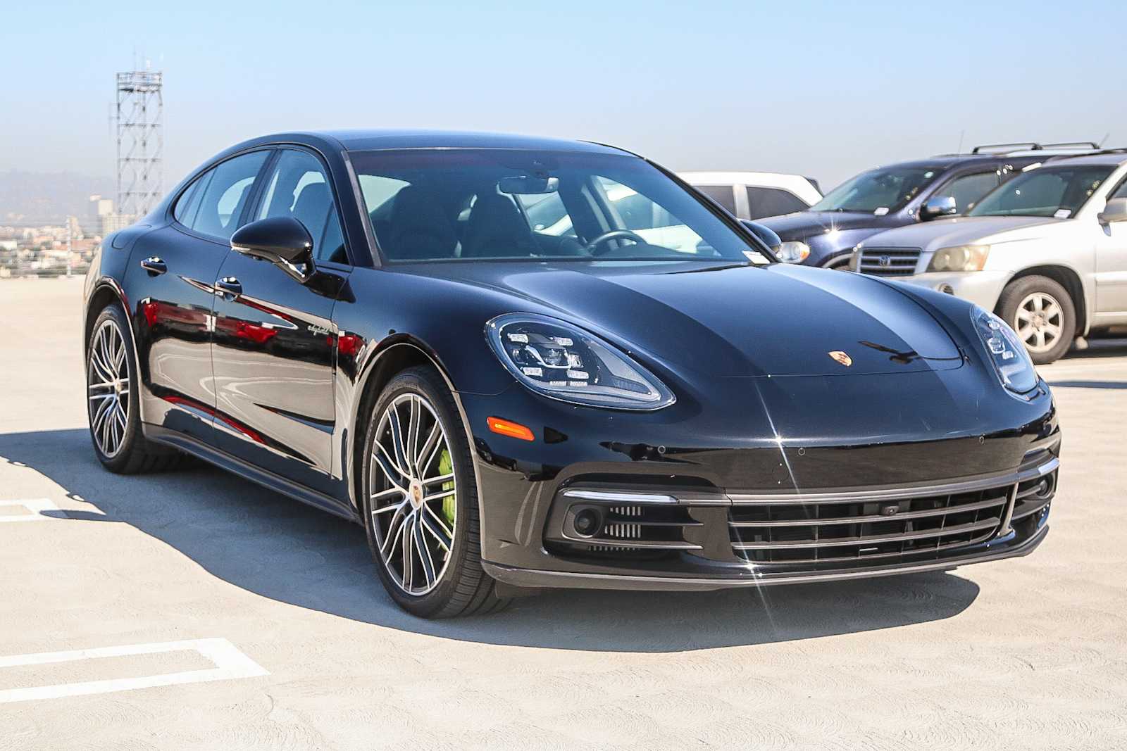 Thumbnail: 2020 Porsche Panamera - 3