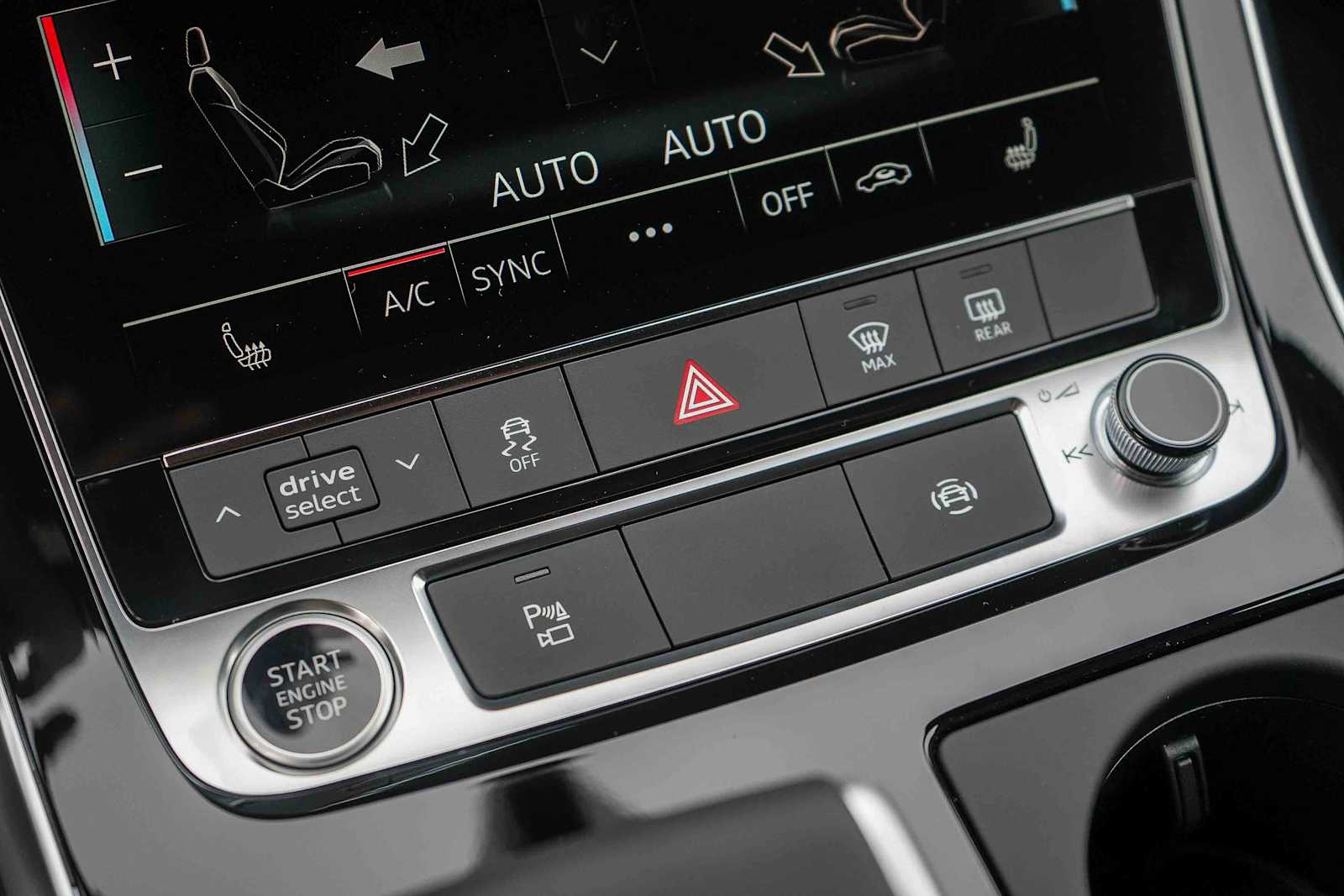 Thumbnail: 2026 Audi Q7 - 27