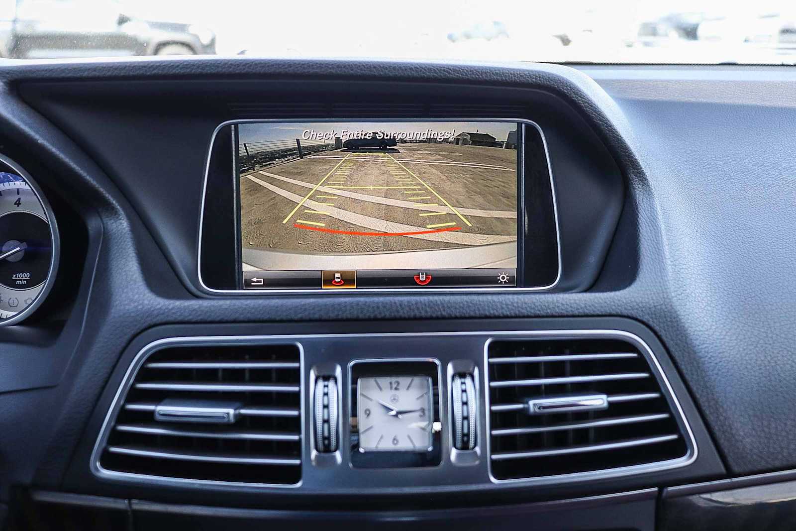 Thumbnail: 2016 Mercedes-Benz E-Class - 37