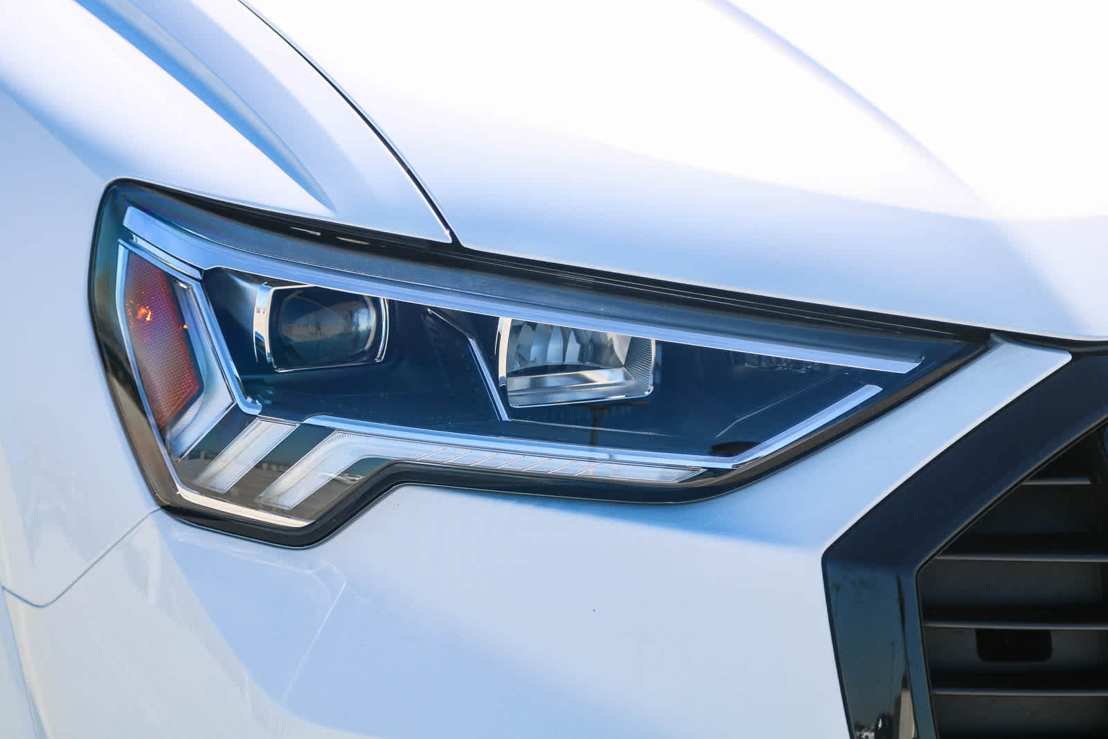 Thumbnail: 2025 Audi Q3 - 4