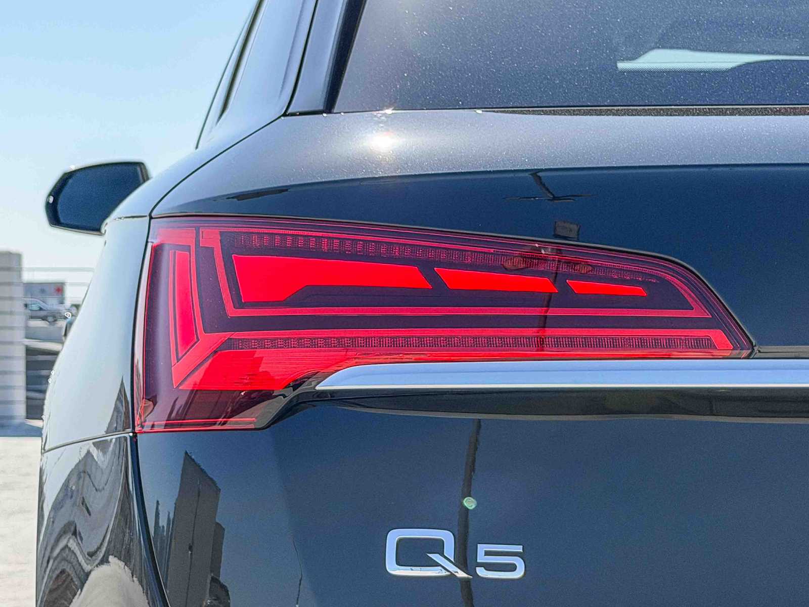 Thumbnail: 2023 Audi Q5 - 11