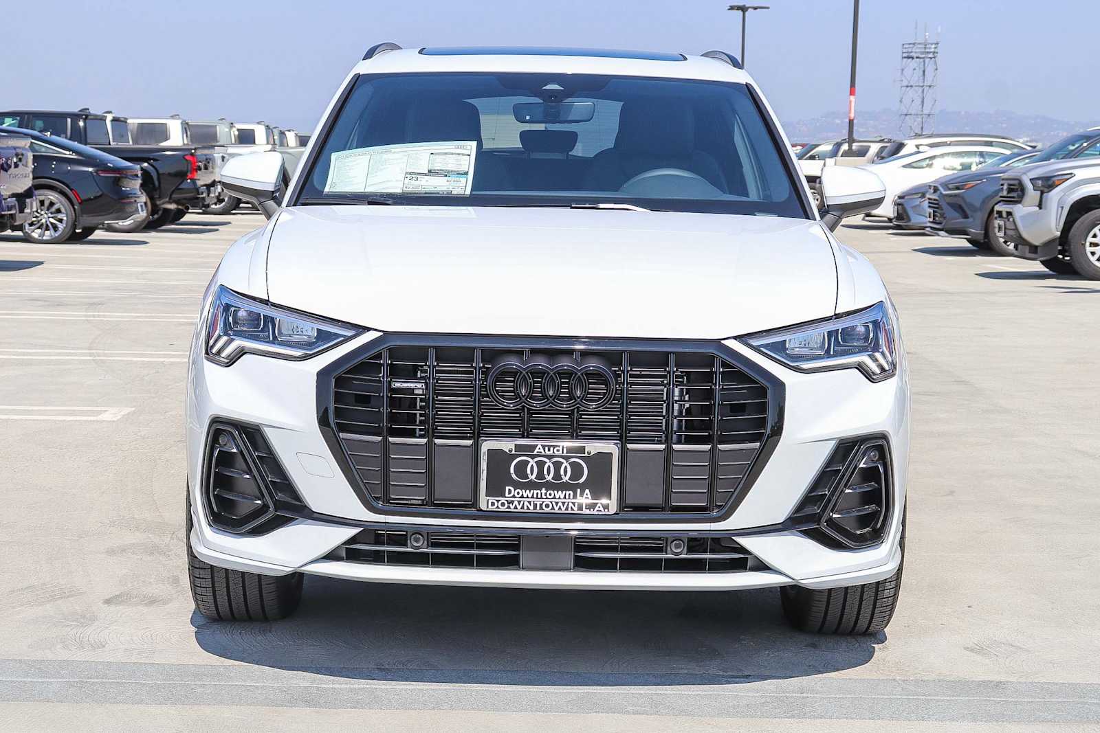 Thumbnail: 2025 Audi Q3 - 2