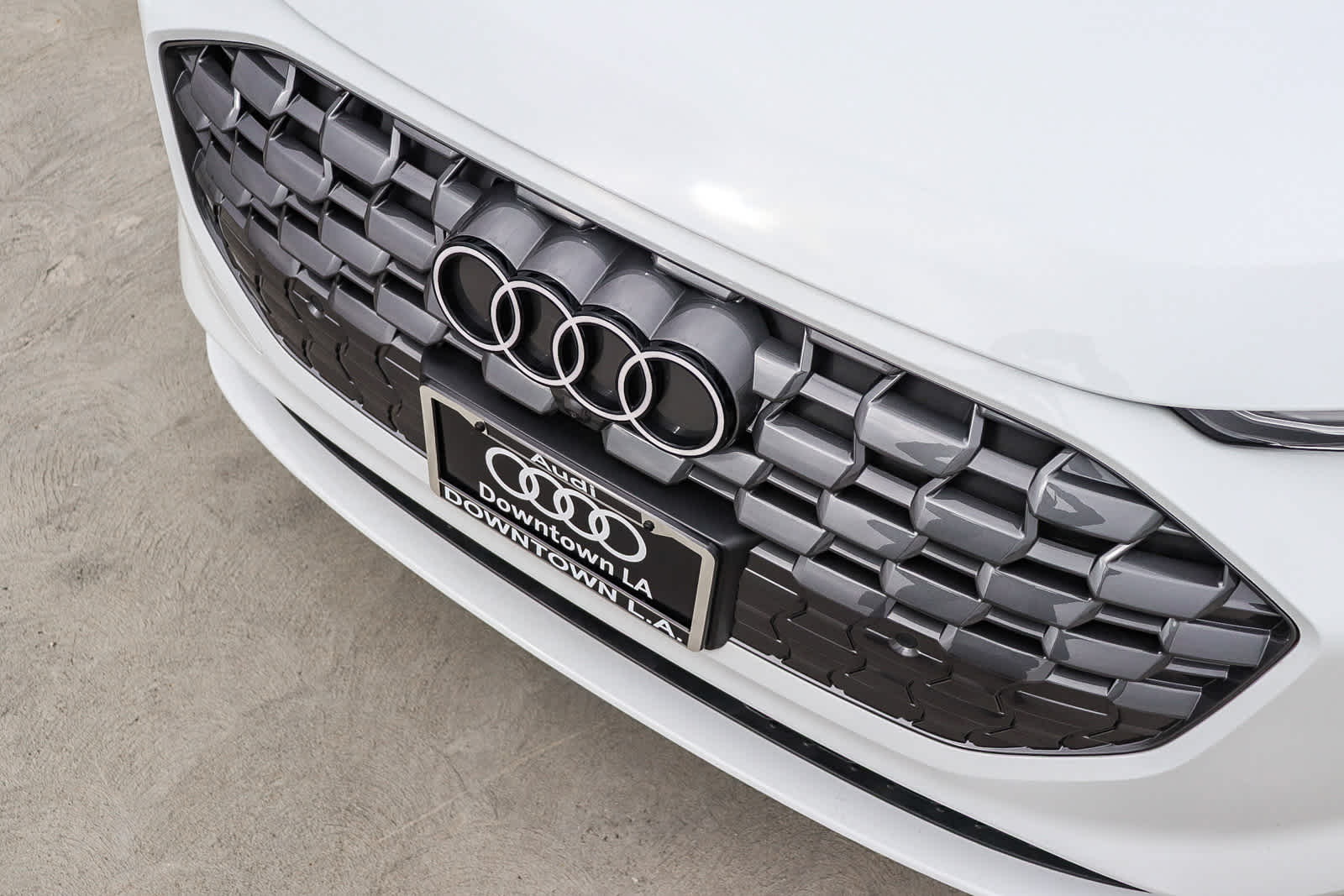 Thumbnail: 2025 Audi Q5 - 8