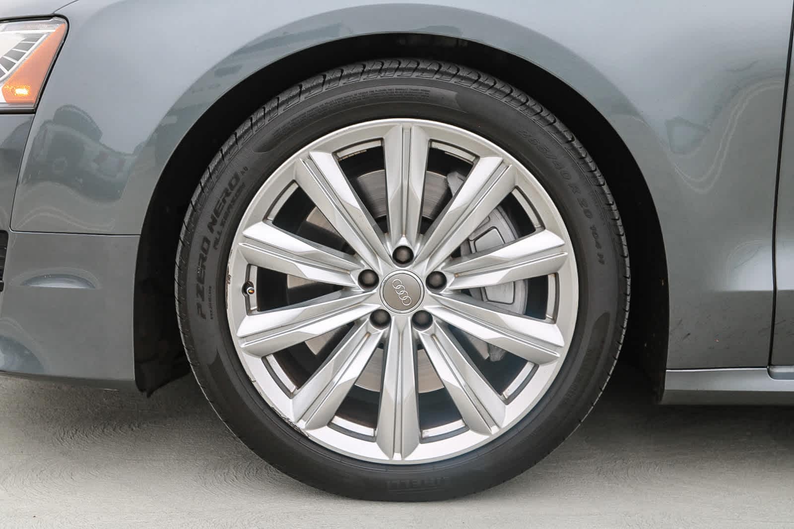 Thumbnail: 2017 Audi A8 - 11