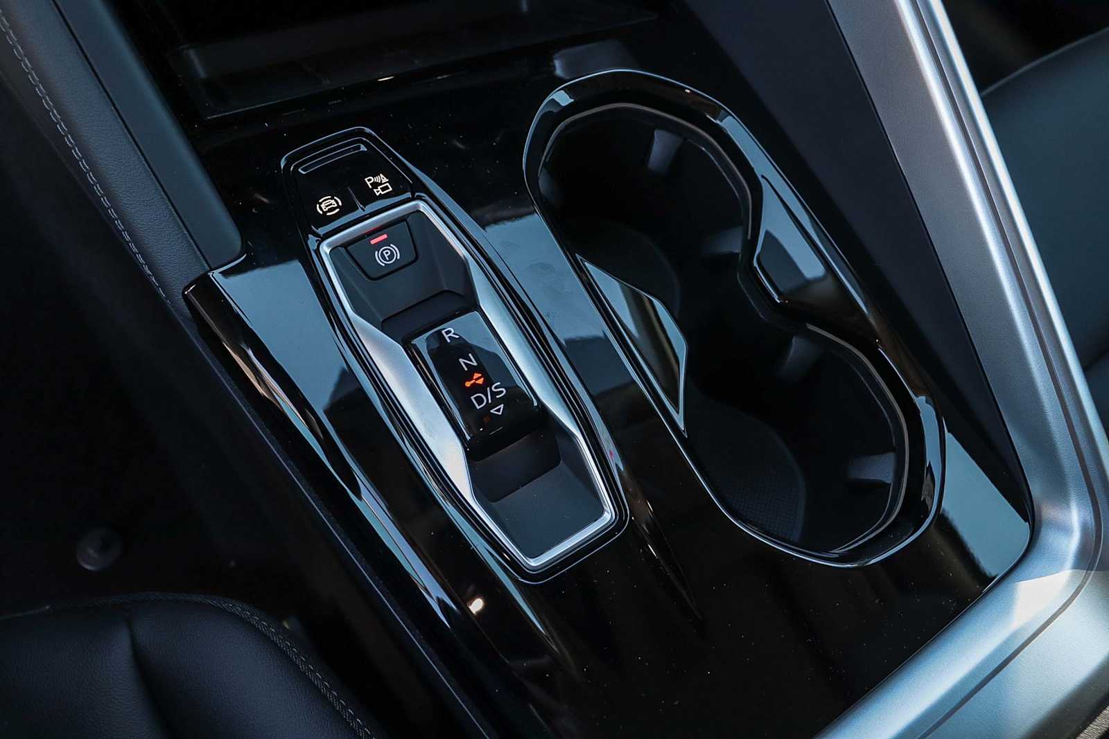 Thumbnail: 2025 Audi Q5 - 24