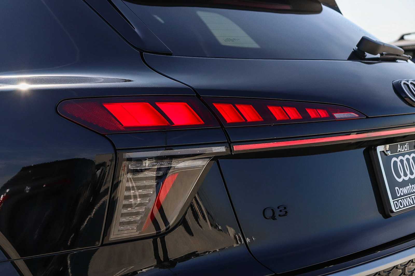 Thumbnail: 2026 Audi Q3 - 12