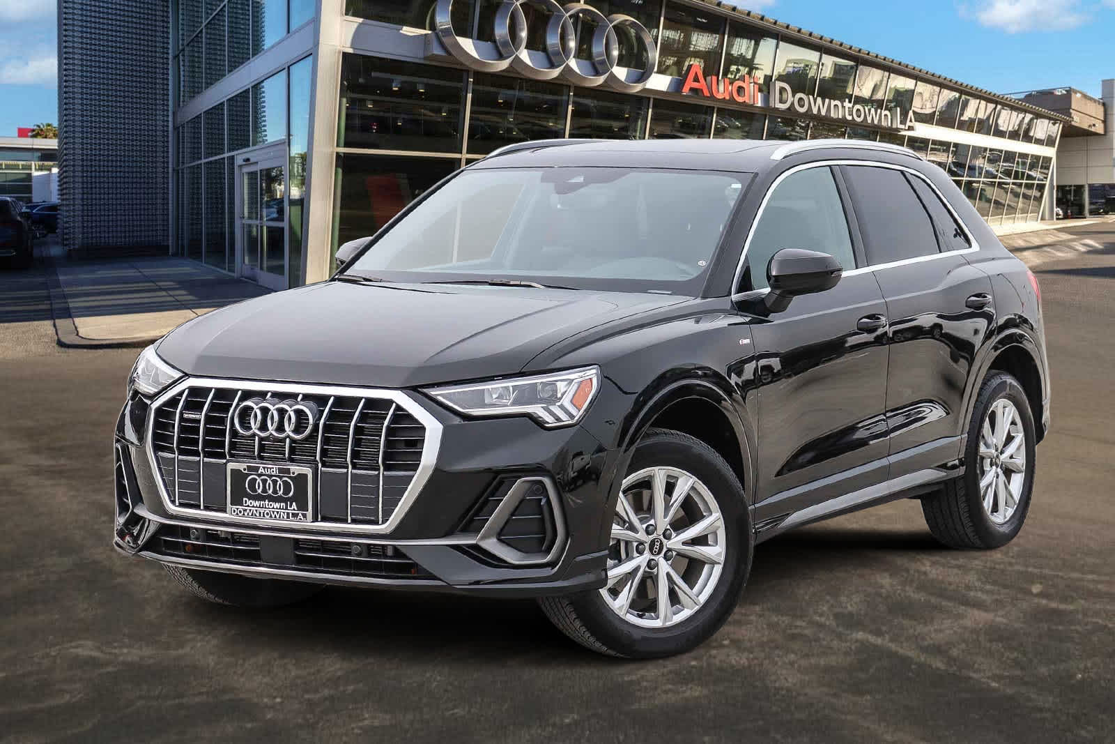 Thumbnail: 2025 Audi Q3 - 1