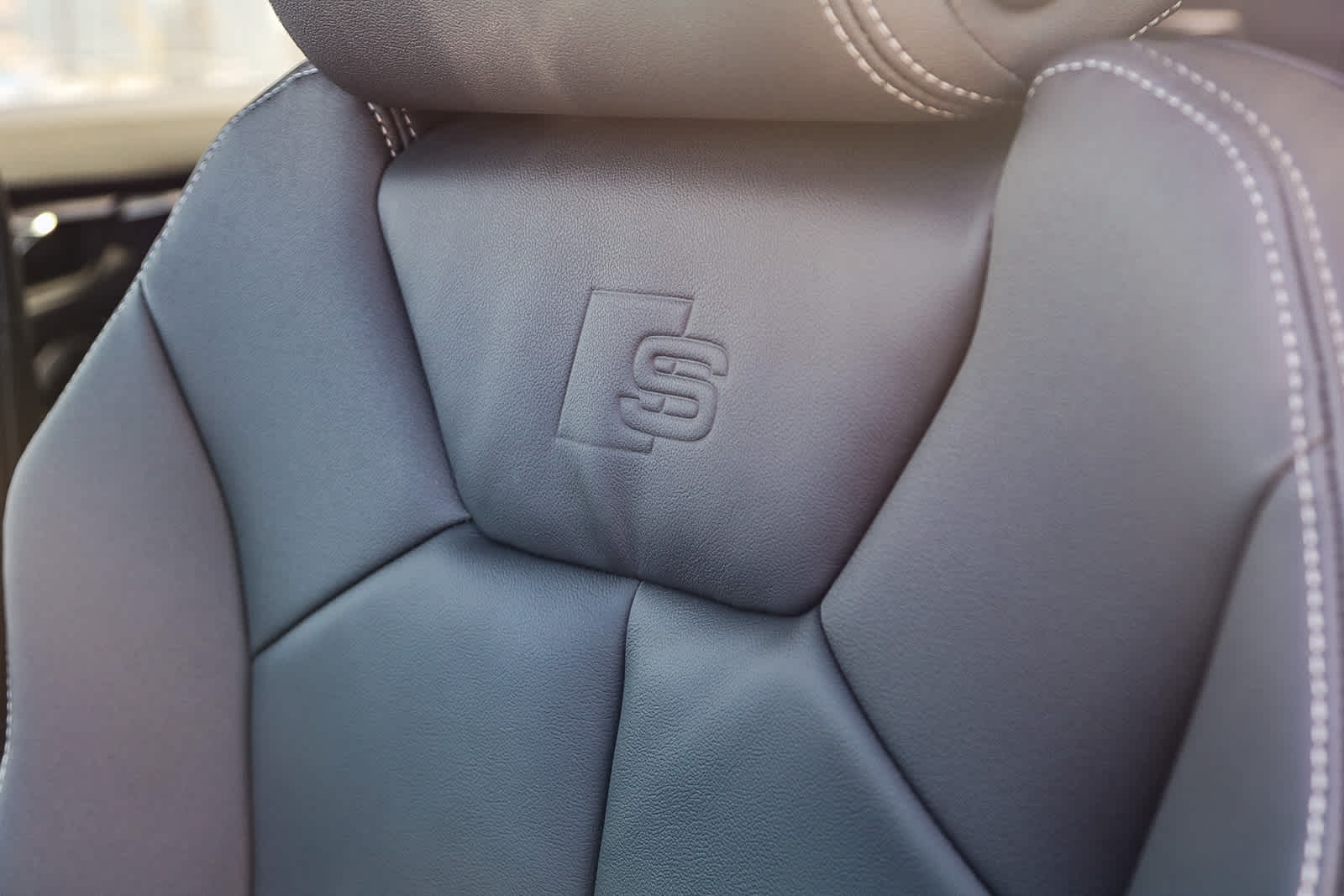 Thumbnail: 2025 Audi Q3 - 25