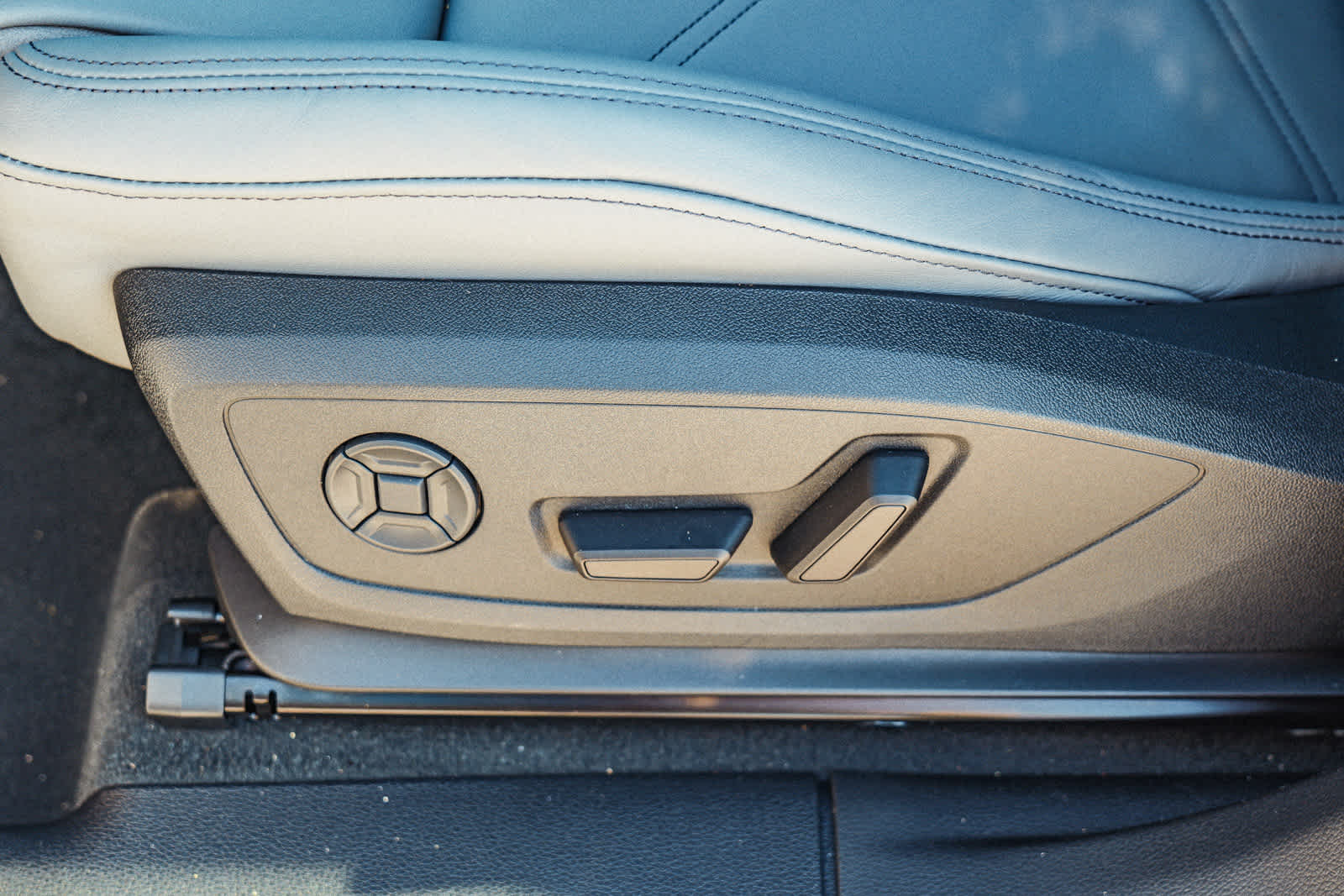 Thumbnail: 2025 Audi Q3 - 23