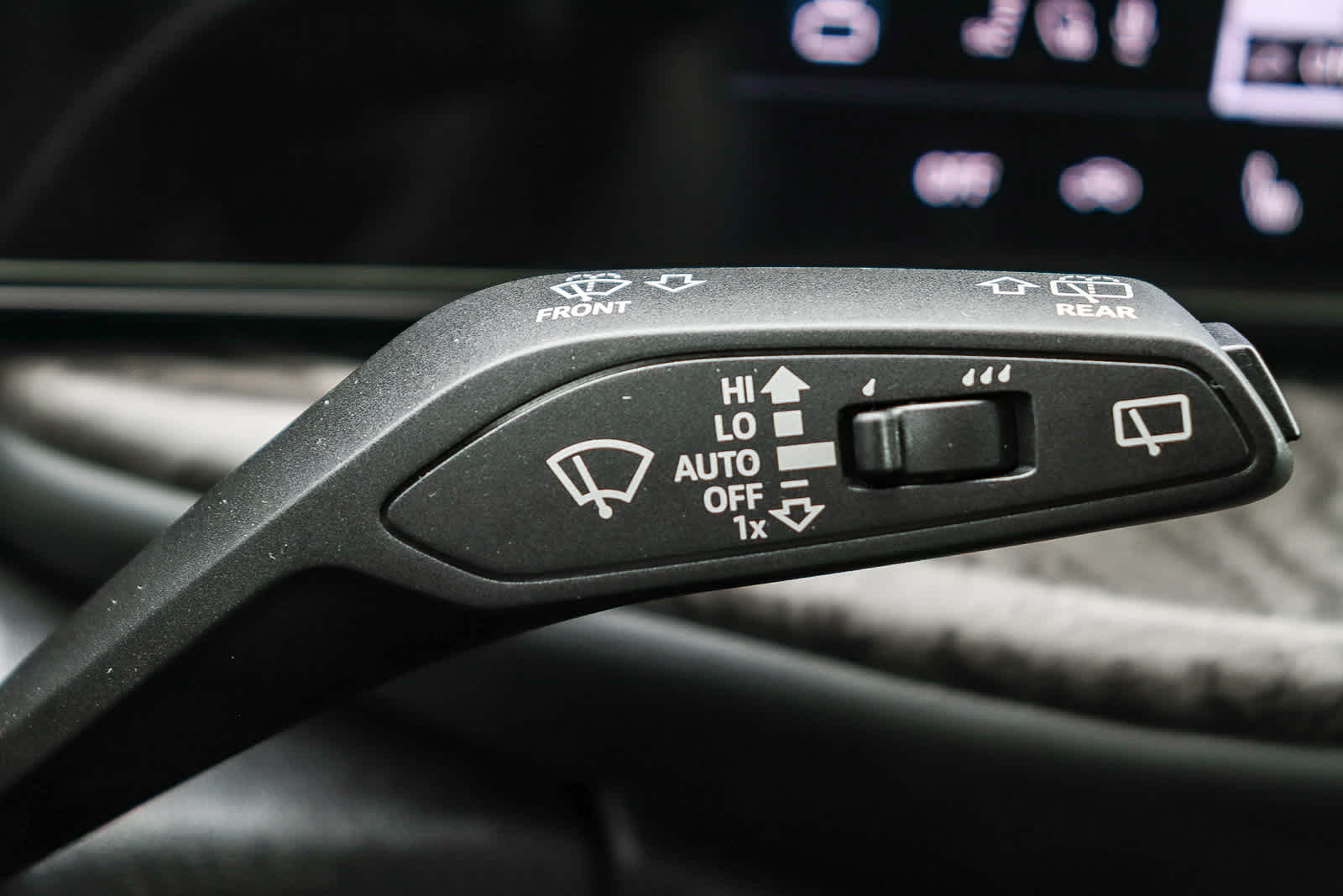 Thumbnail: 2025 Audi Q5 - 30