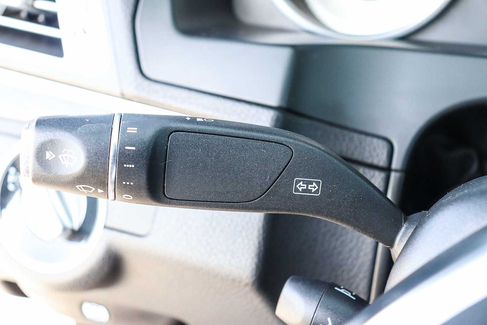 Thumbnail: 2016 Mercedes-Benz E-Class - 33