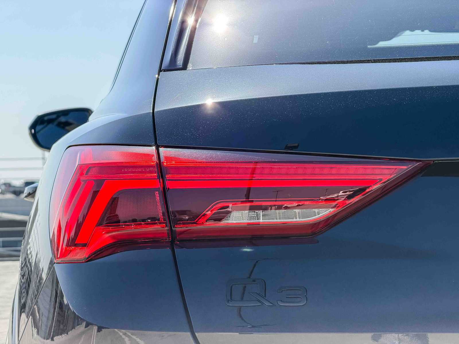 Thumbnail: 2025 Audi Q3 - 12