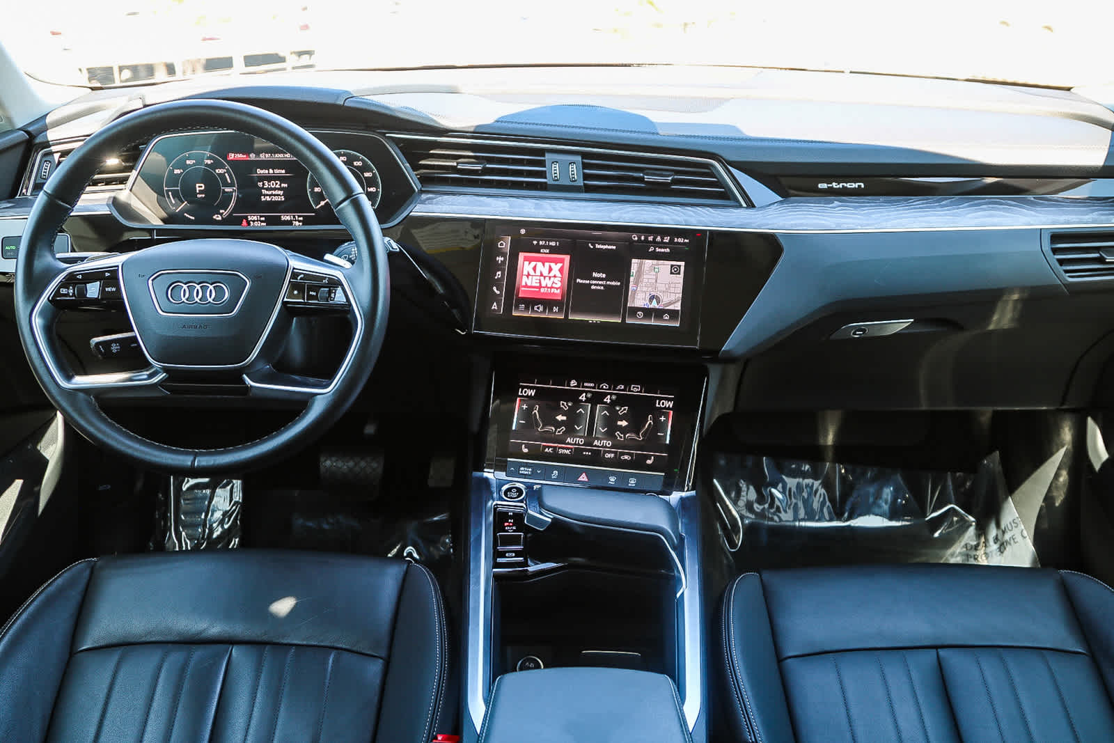 Thumbnail: 2024 Audi Q8 e-tron - 12