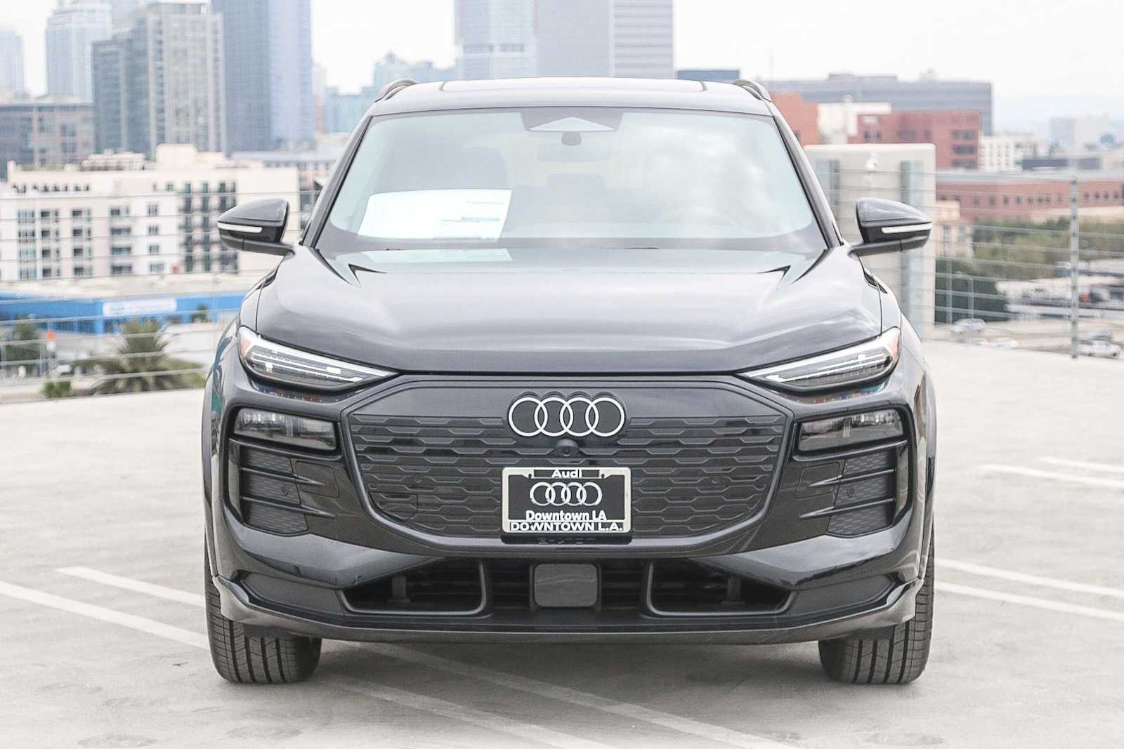 Thumbnail: 2025 Audi Q6 e-tron - 2
