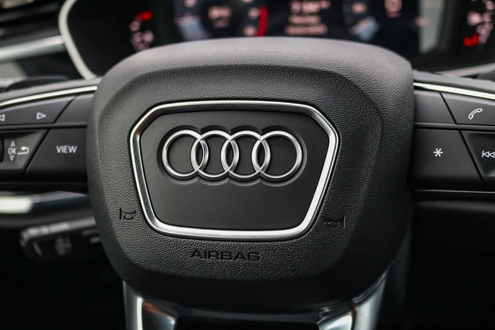 Thumbnail: 2025 Audi Q3 - 24