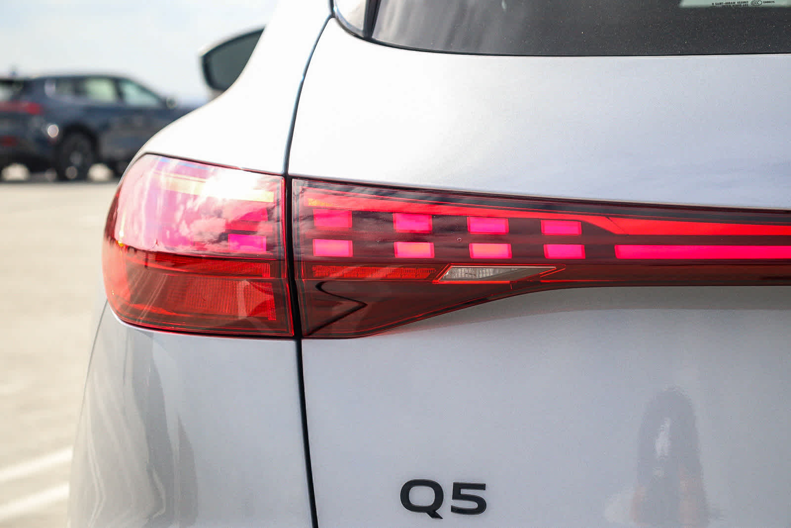 Thumbnail: 2025 Audi Q5 - 11