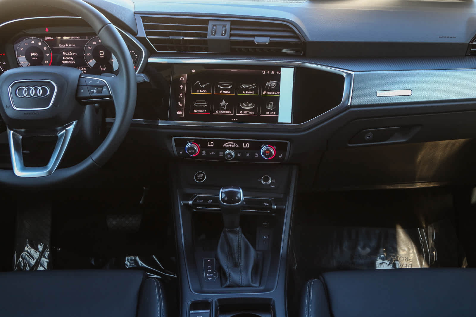 Thumbnail: 2025 Audi Q3 - 18