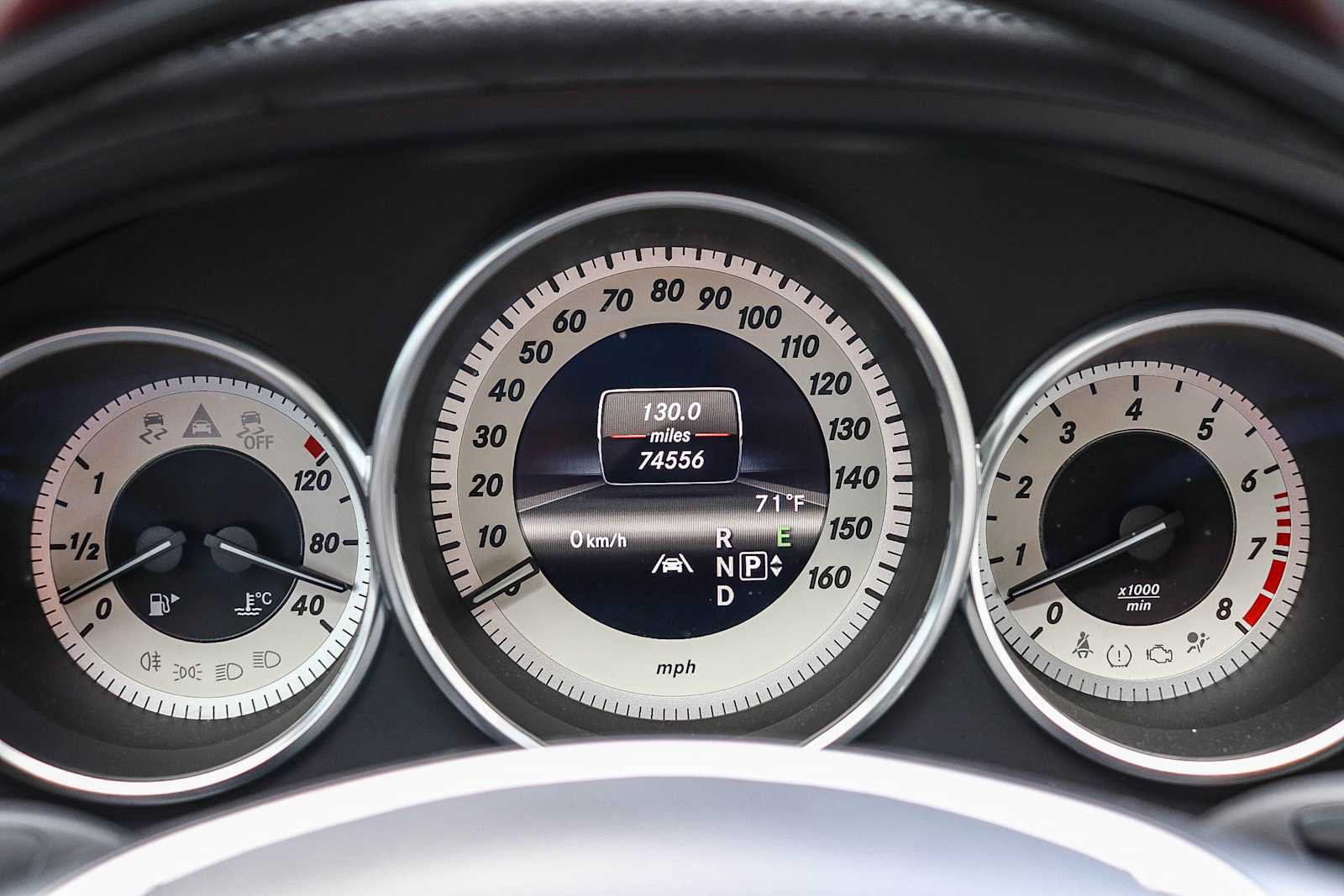 Thumbnail: 2013 Mercedes-Benz CLS - 32