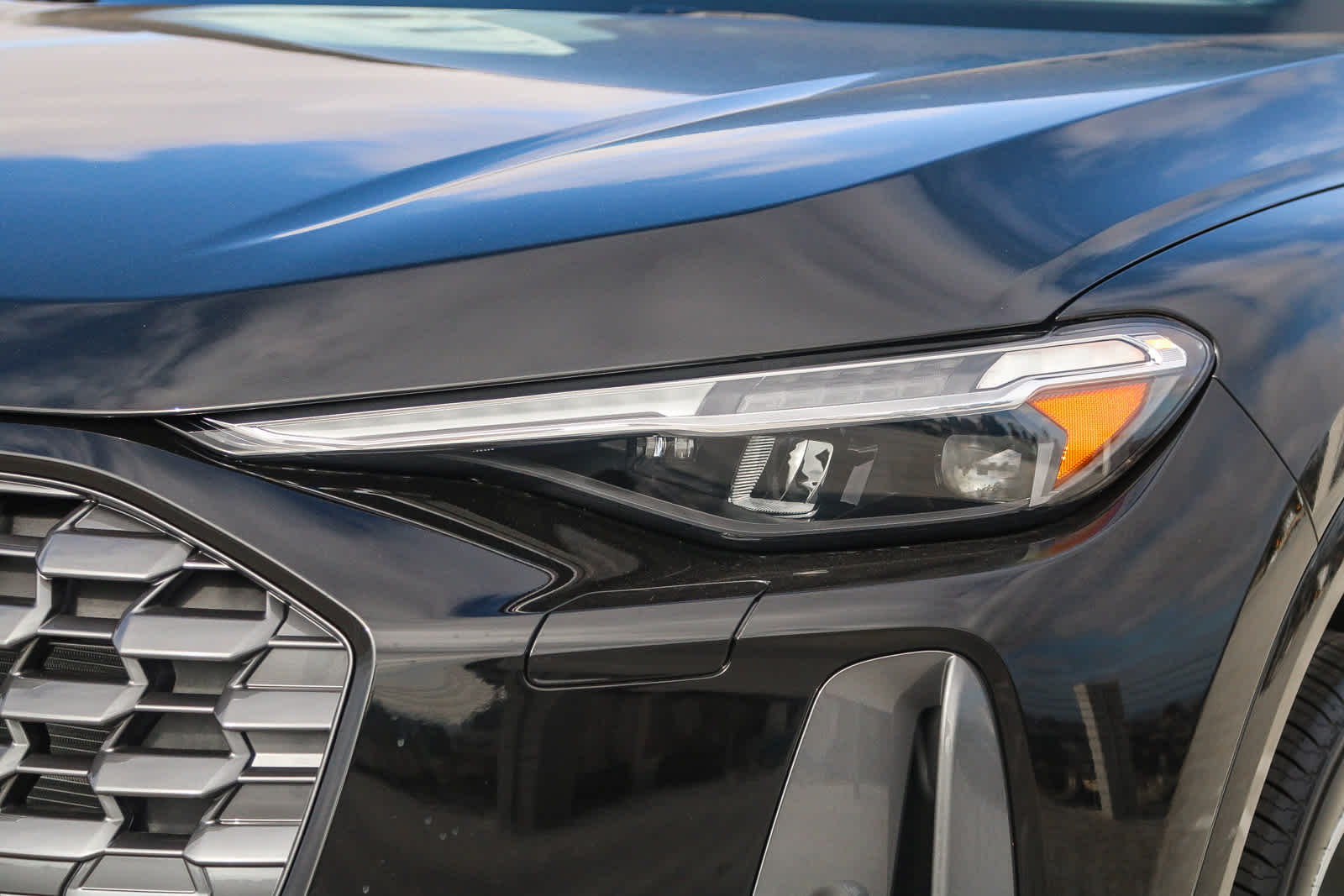 Thumbnail: 2025 Audi Q5 - 5