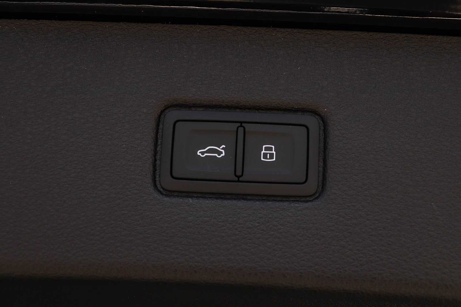 Thumbnail: 2026 Audi Q7 - 39