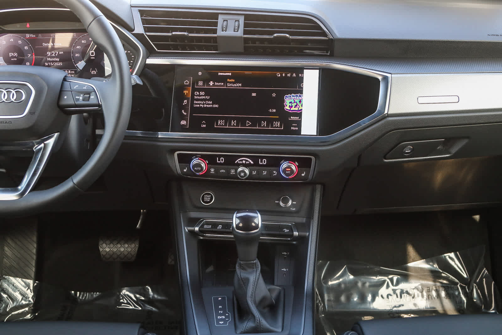 Thumbnail: 2025 Audi Q3 - 17